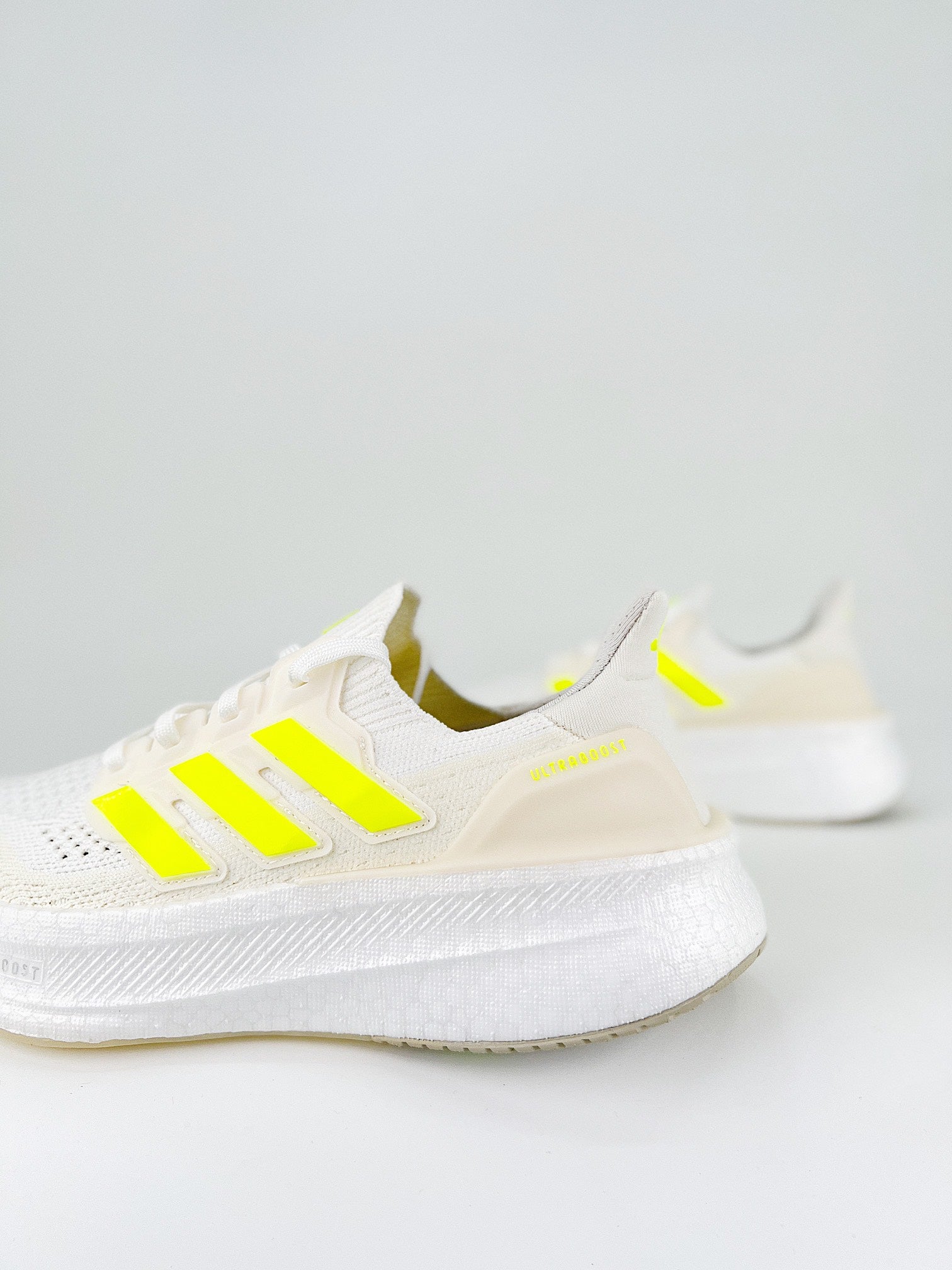 Tênis Adidas Ultraboost 5