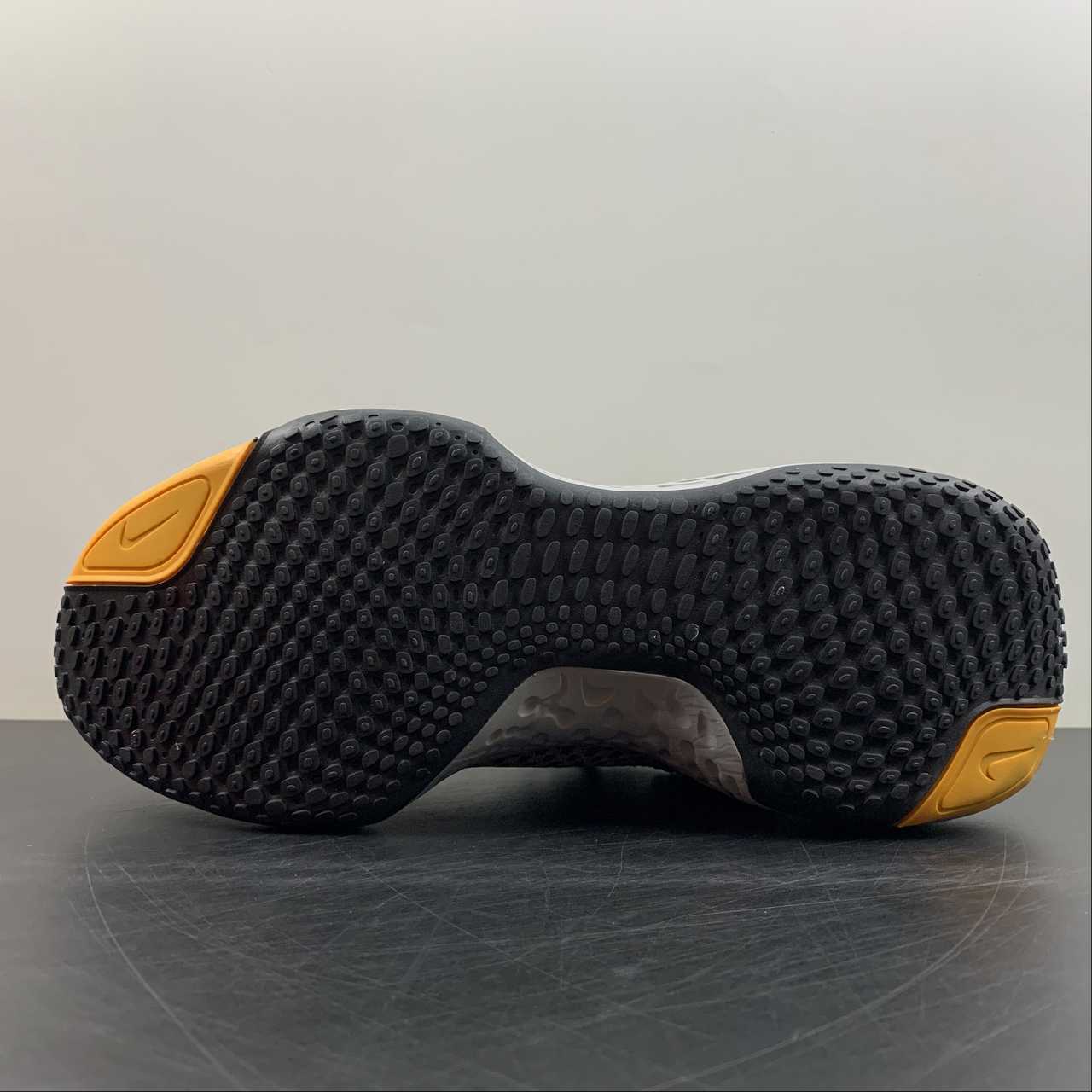 Tênis Nike ZoomX Invincible Run Flyknit 2