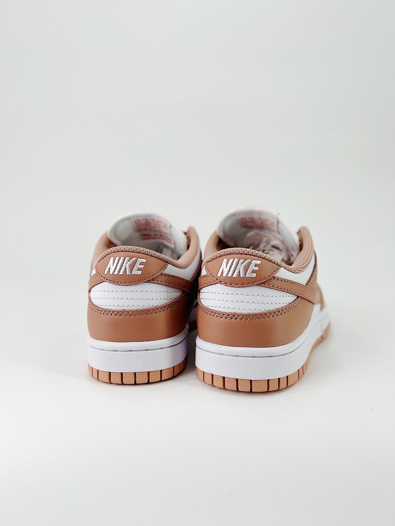 Nike Dunk Low Rose Whisper
