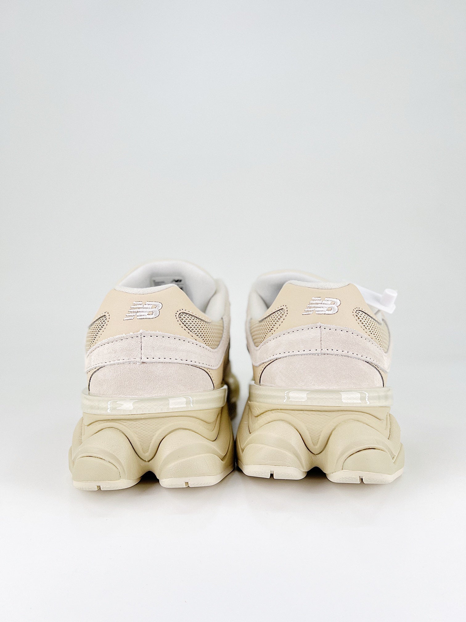 New Balance 9060 Khaki