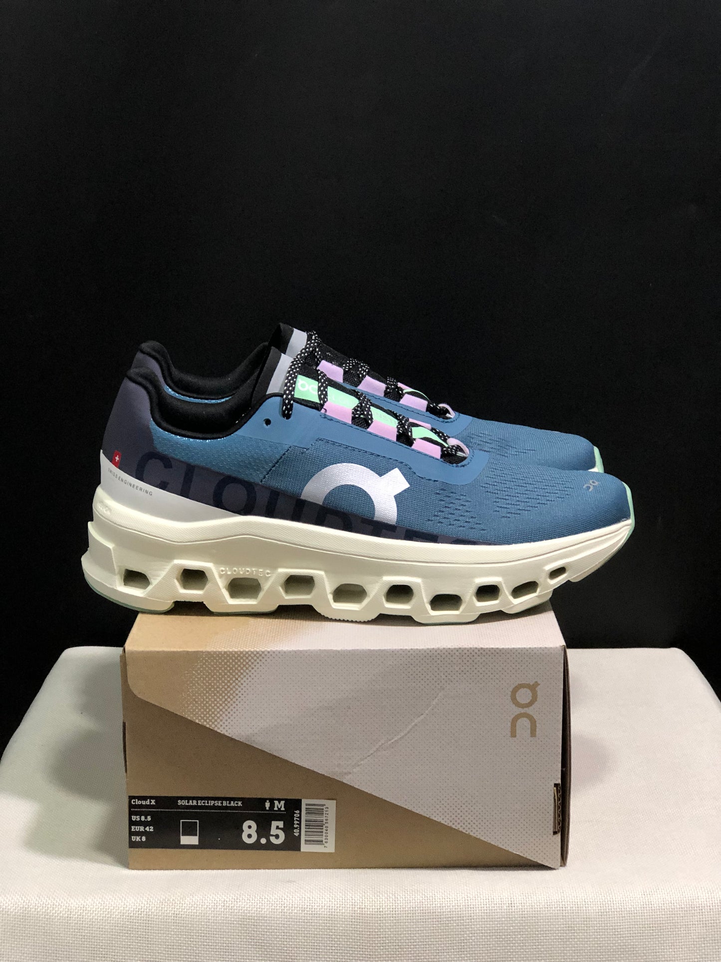 Tênis On Running Cloudmonster