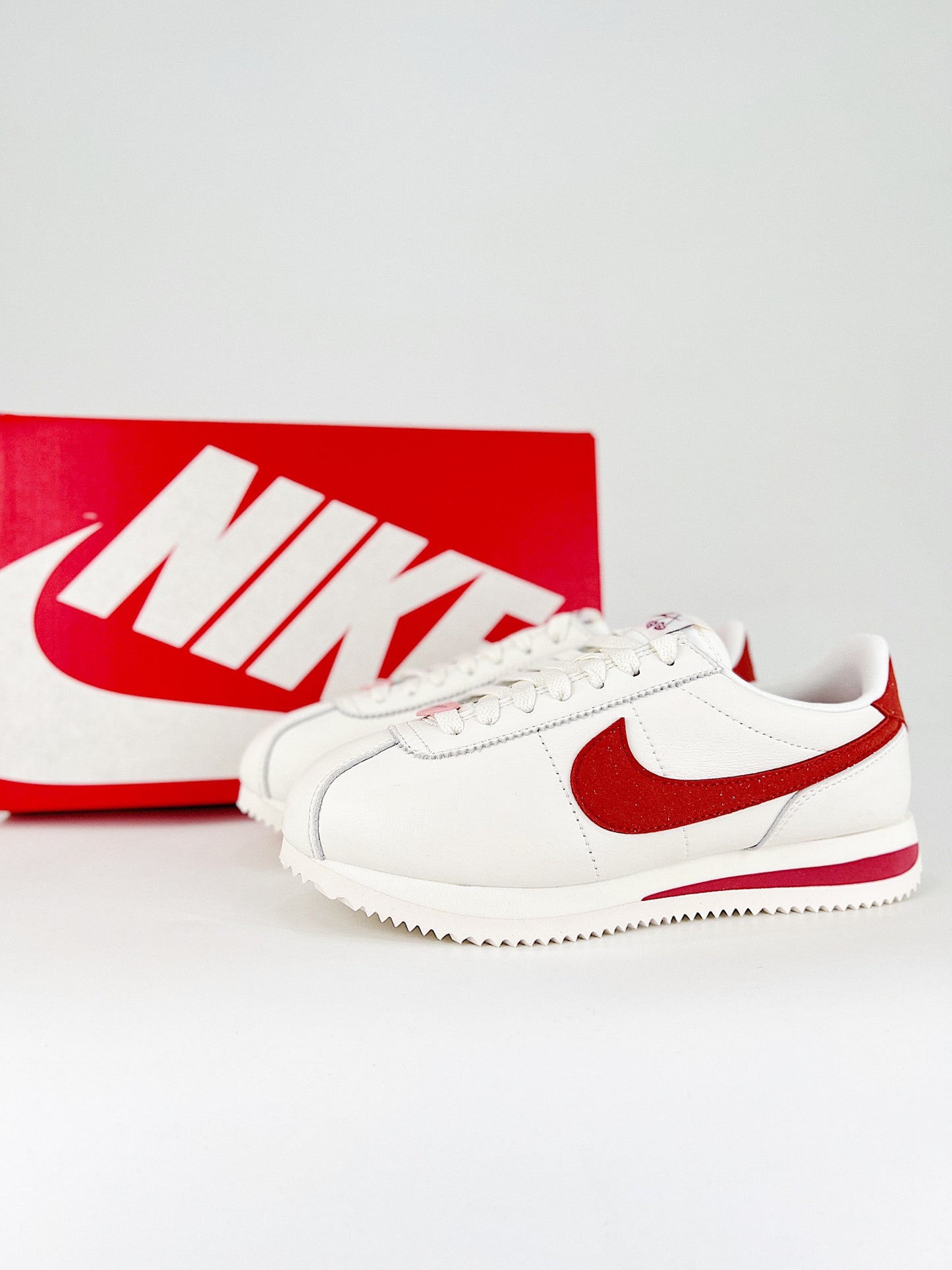 Nike Cortez SE Valentine's Day