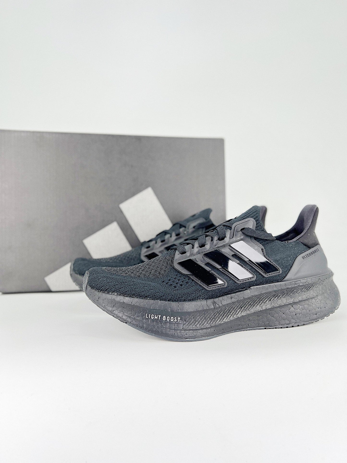 Tênis Adidas Ultraboost 5