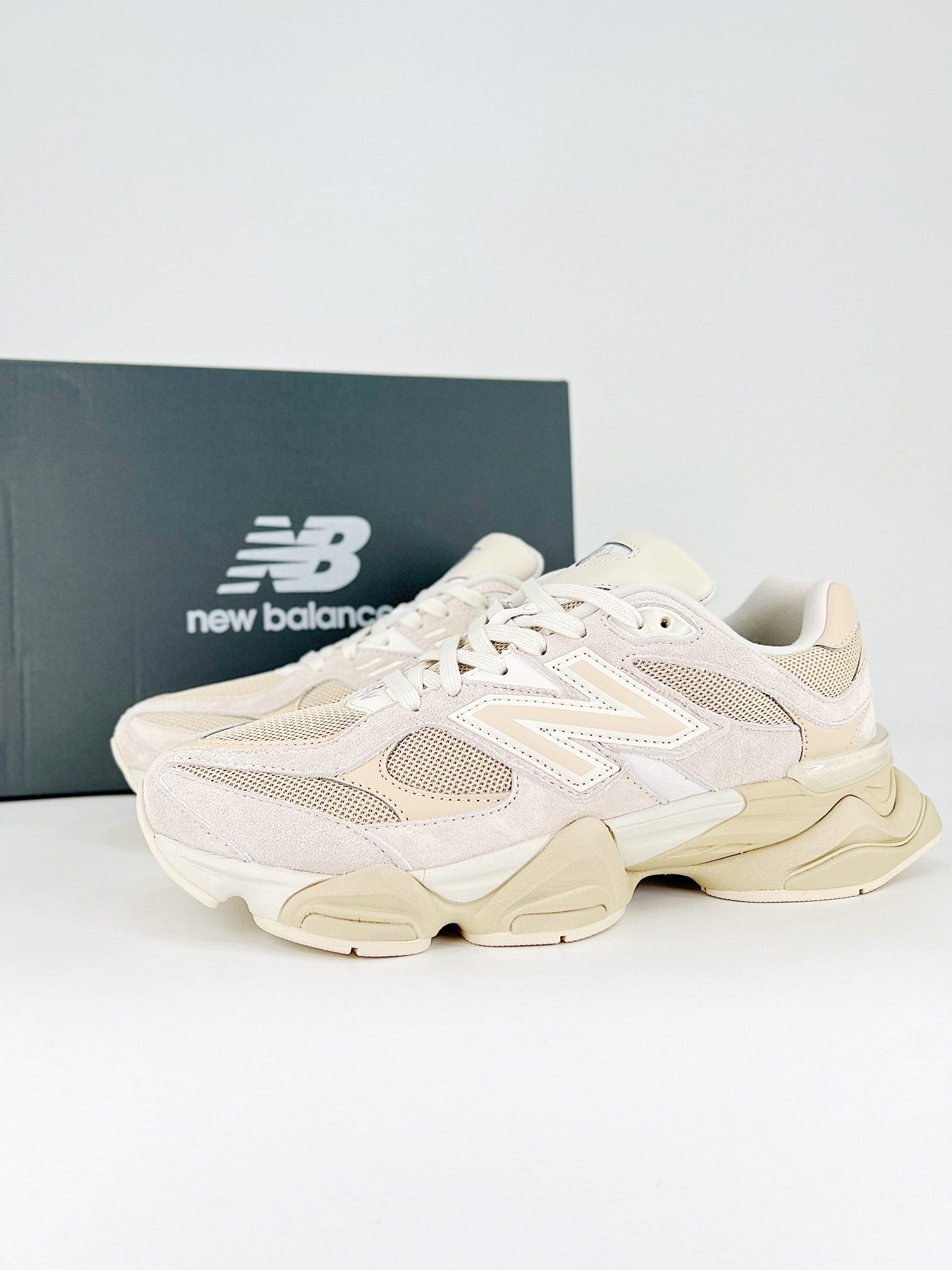 New Balance 9060 Khaki