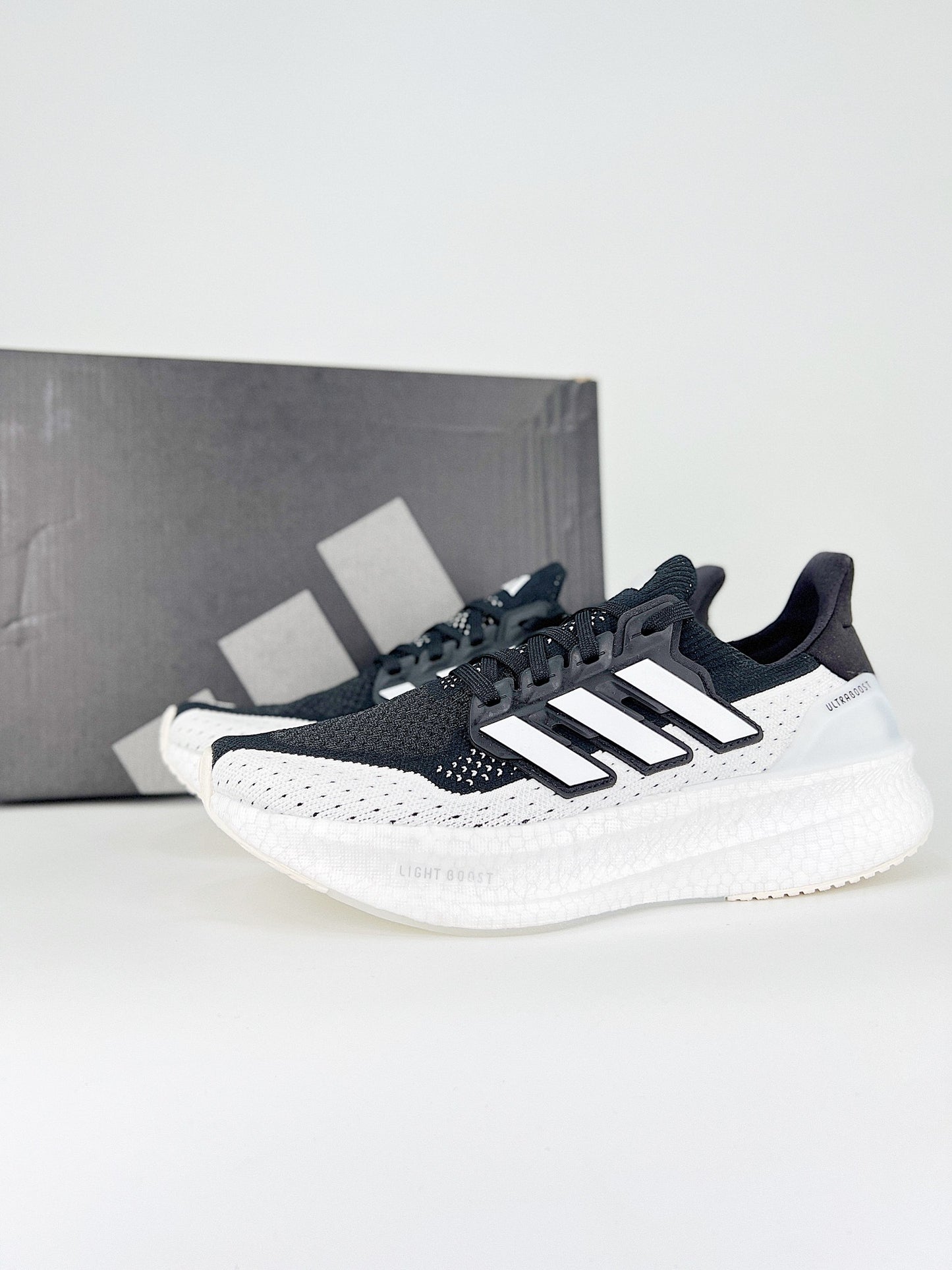 Tênis Adidas Ultraboost 5