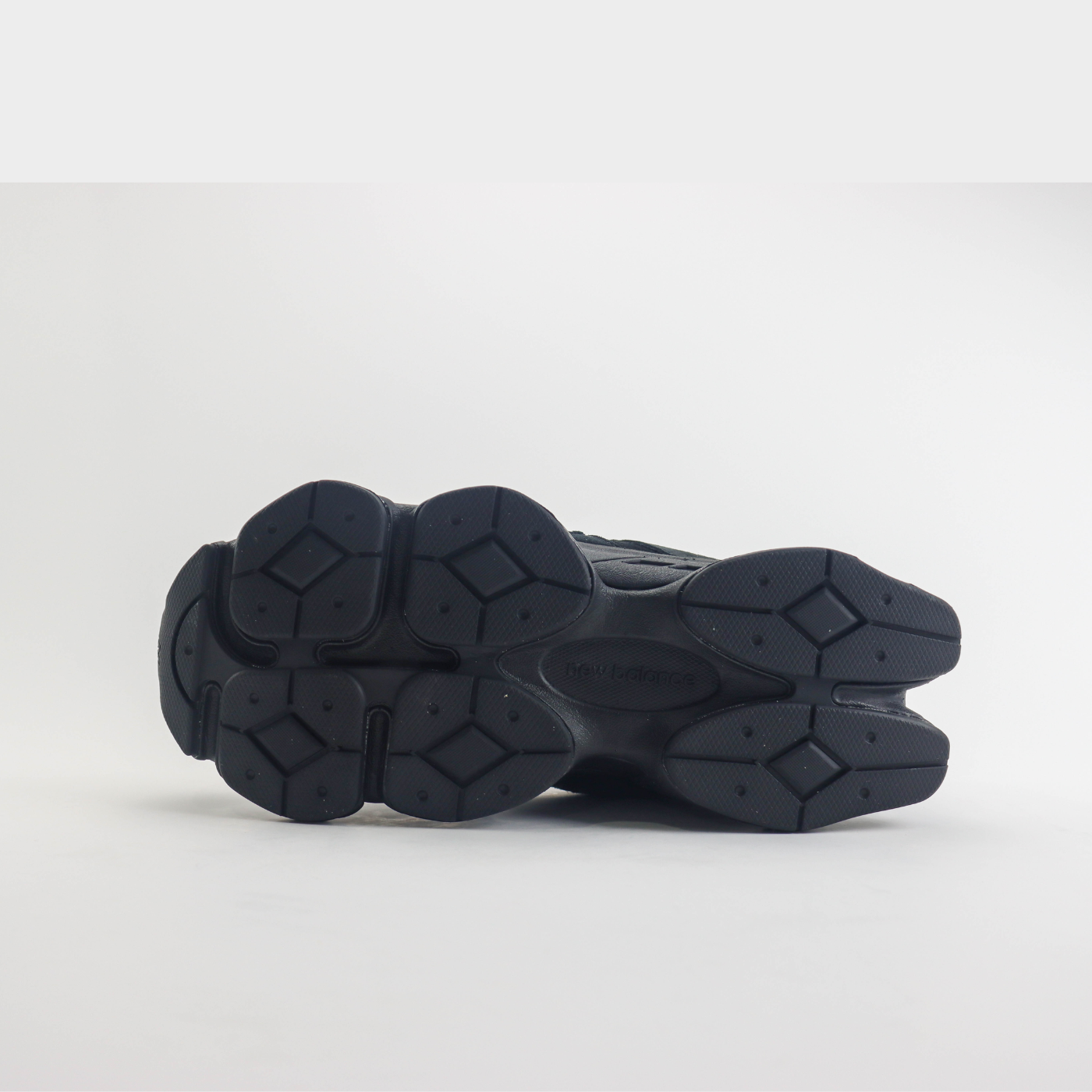 New Balance 9060 Triple Black