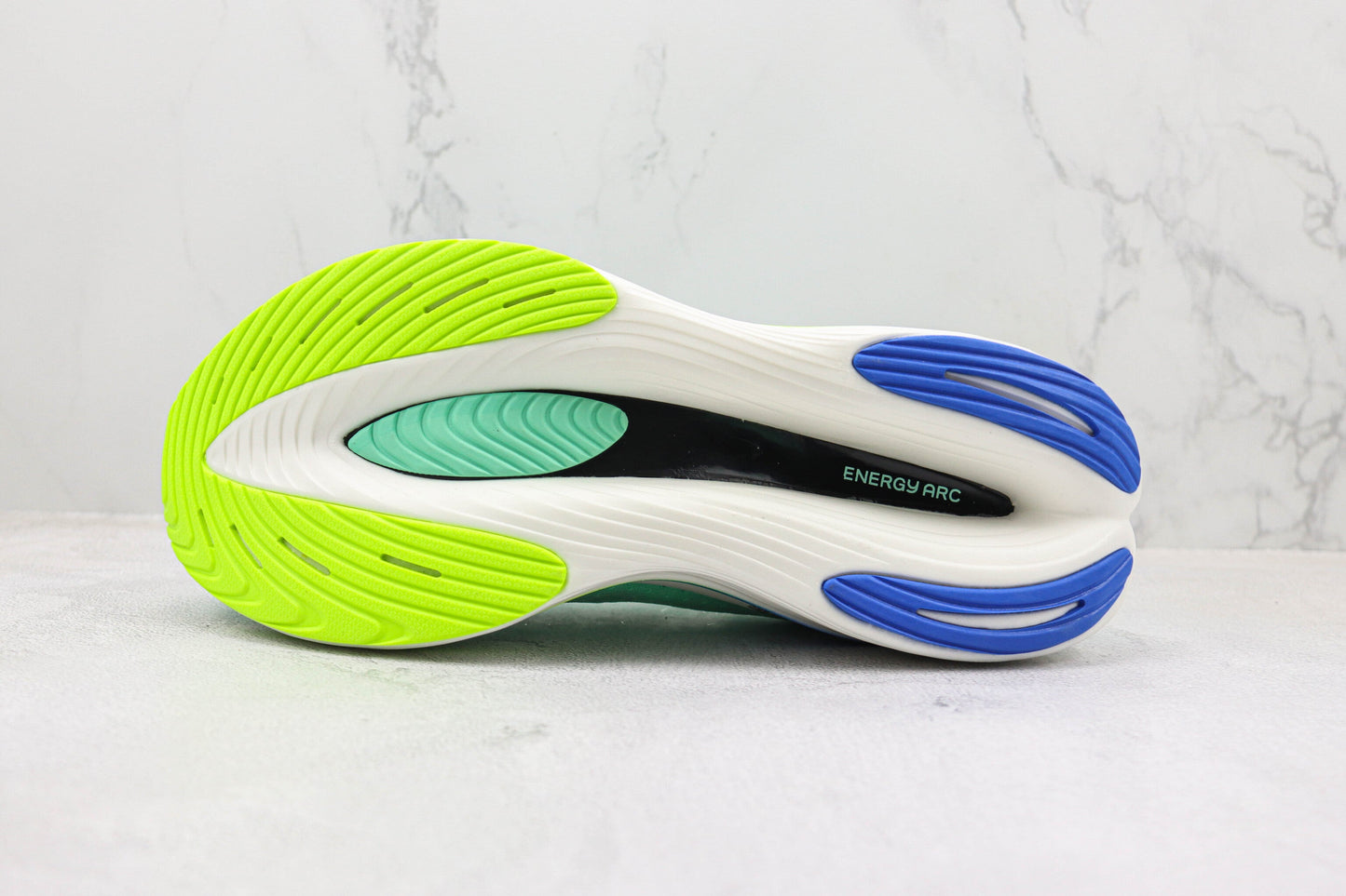 Tênis New Balance Fuelcell Supercomp Elite V3