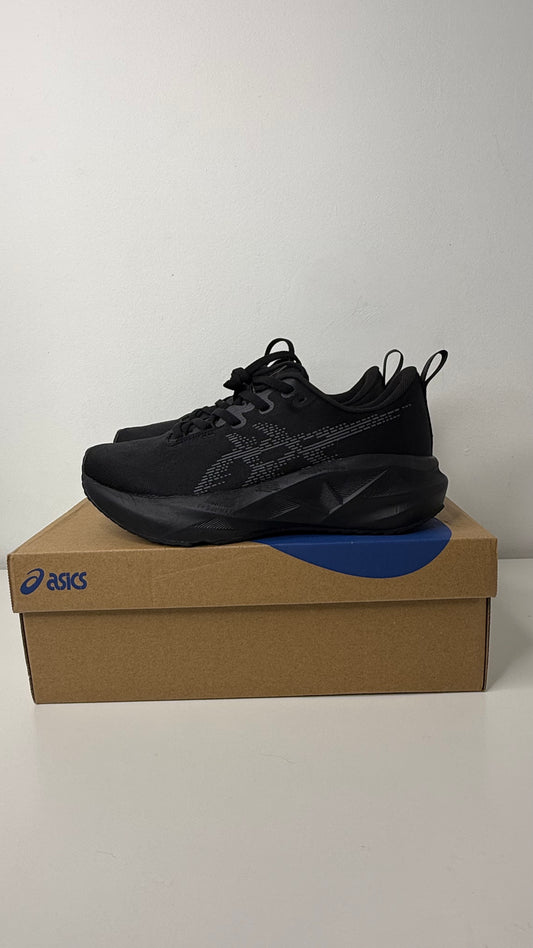 Tênis Asics Novablast 5 - PRONTA ENTREGA