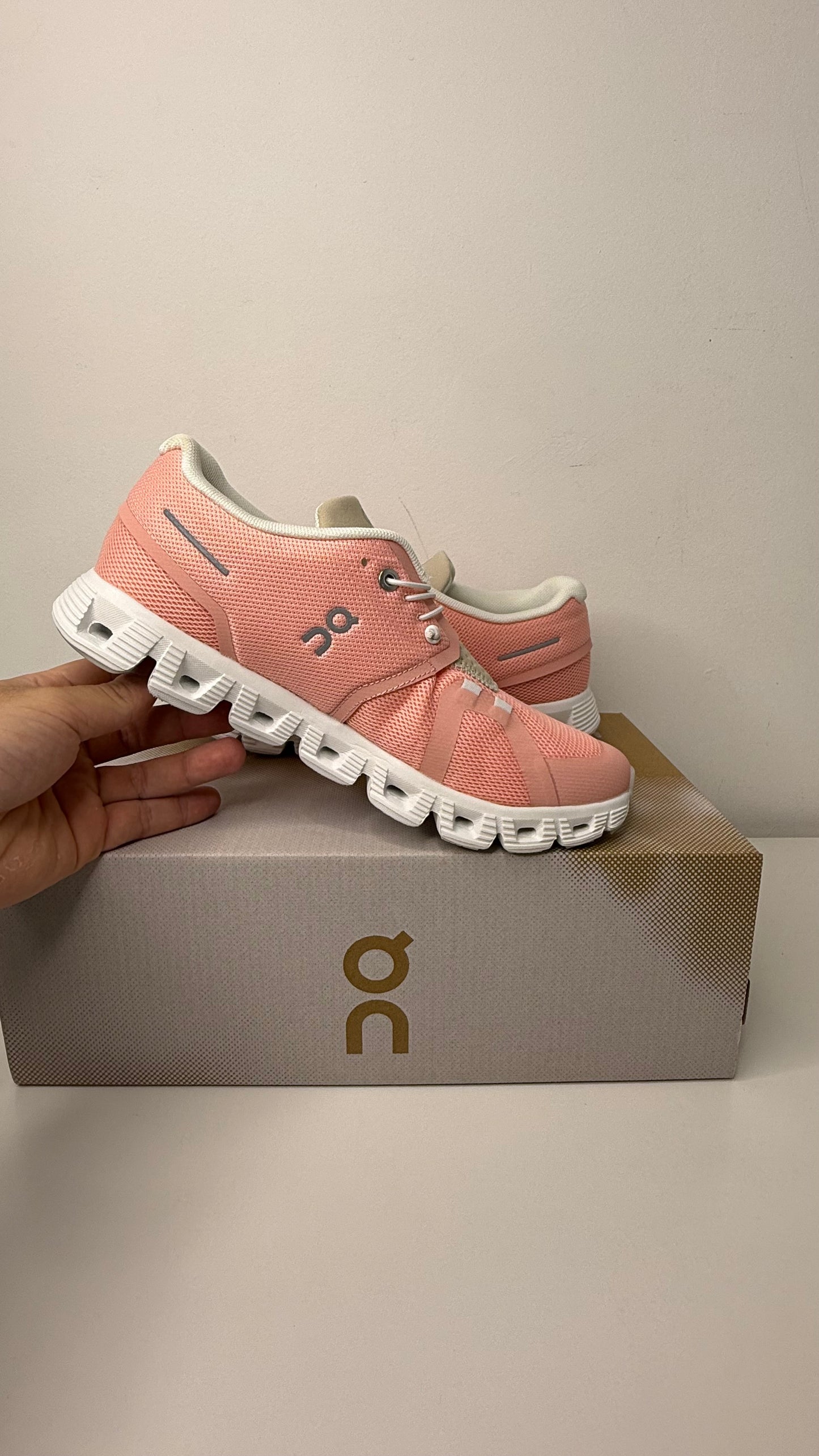 Tênis On Running Cloud 5 - PRONTA ENTREGA