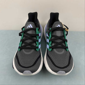 Tênis Adidas UltraBoost Light 23