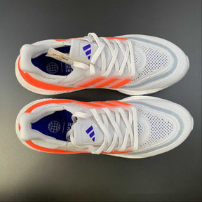 Tênis Adidas UltraBoost Light 23