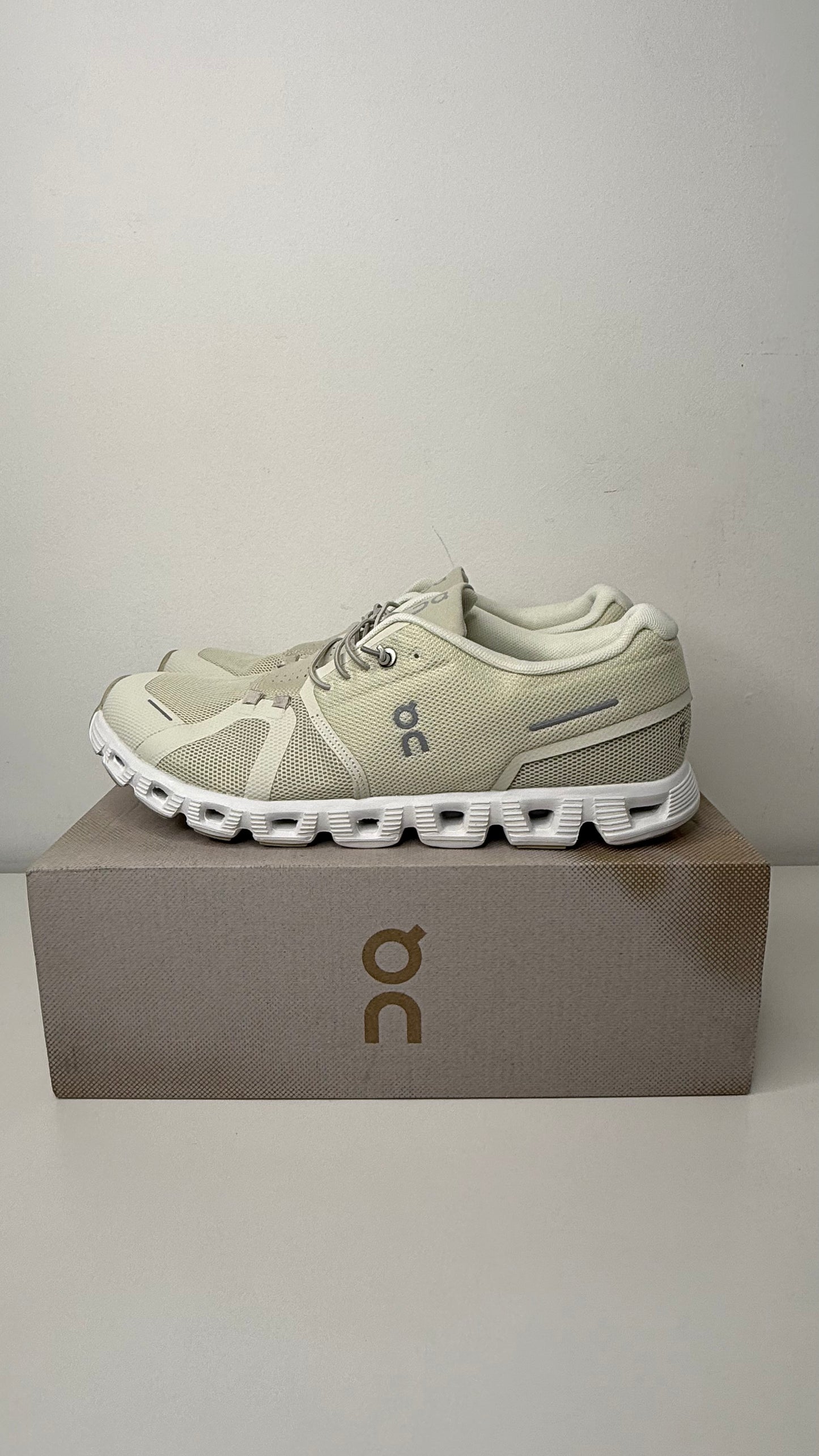 Tênis On Running Cloud 5 - PRONTA ENTREGA