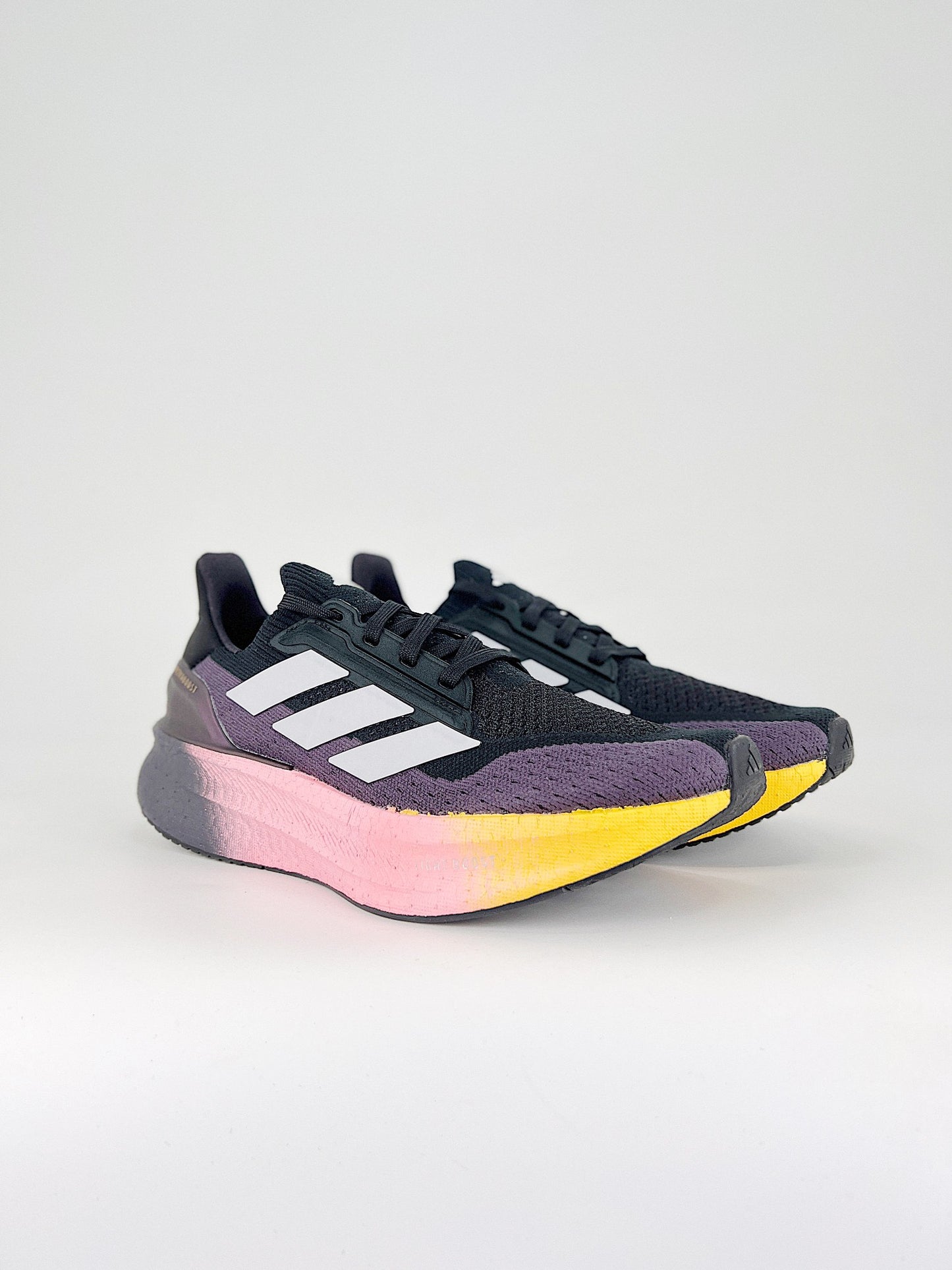 Tênis Adidas Ultraboost 5x