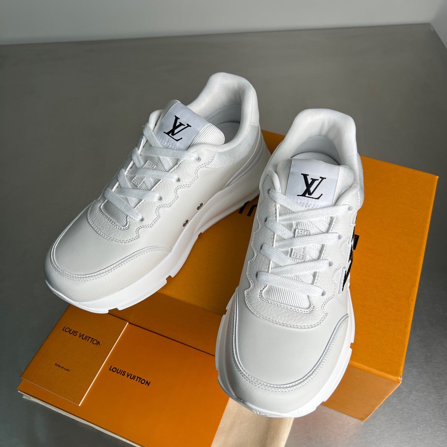 Tênis LV Classic