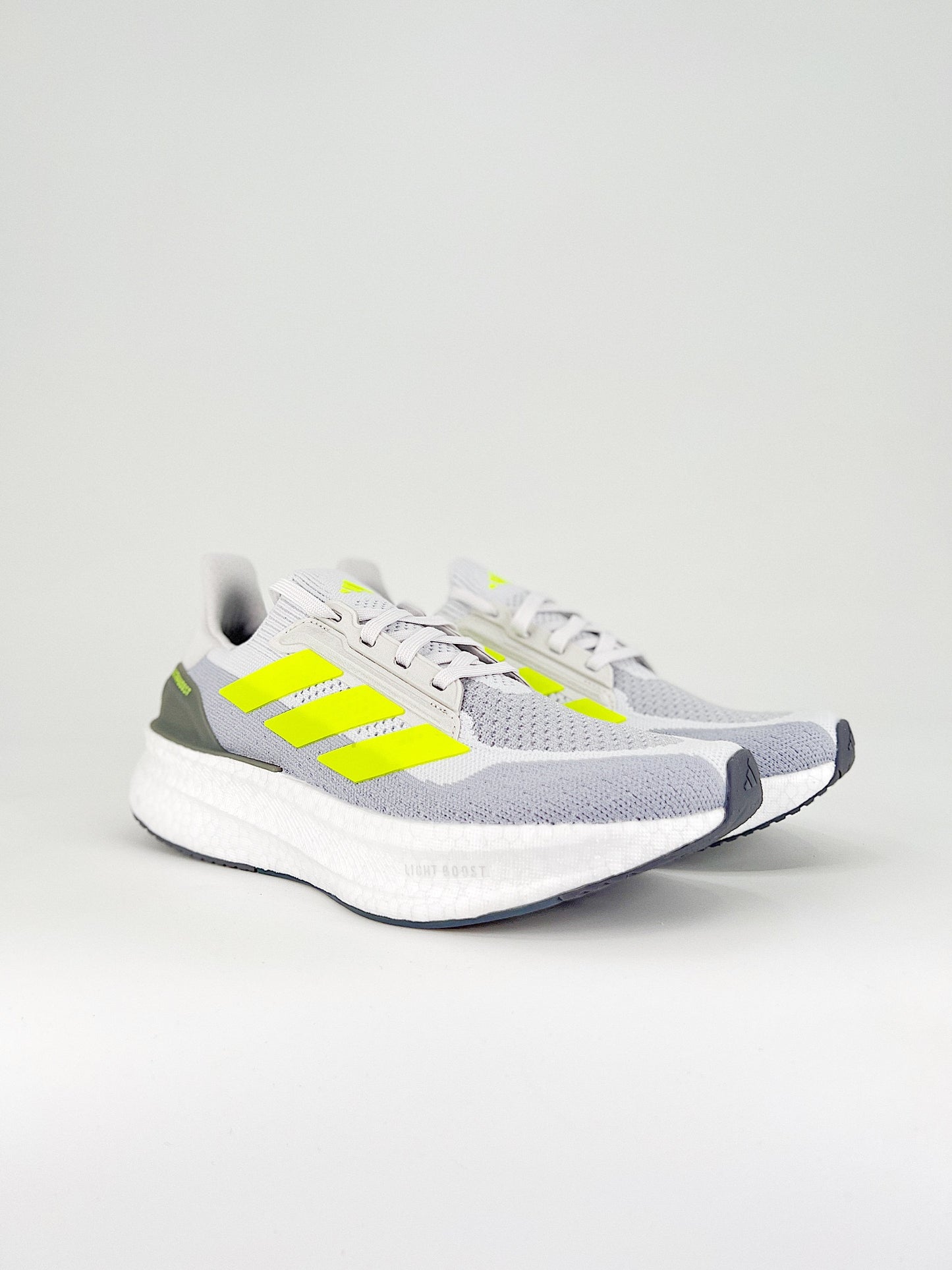 Tênis Adidas Ultraboost 5x