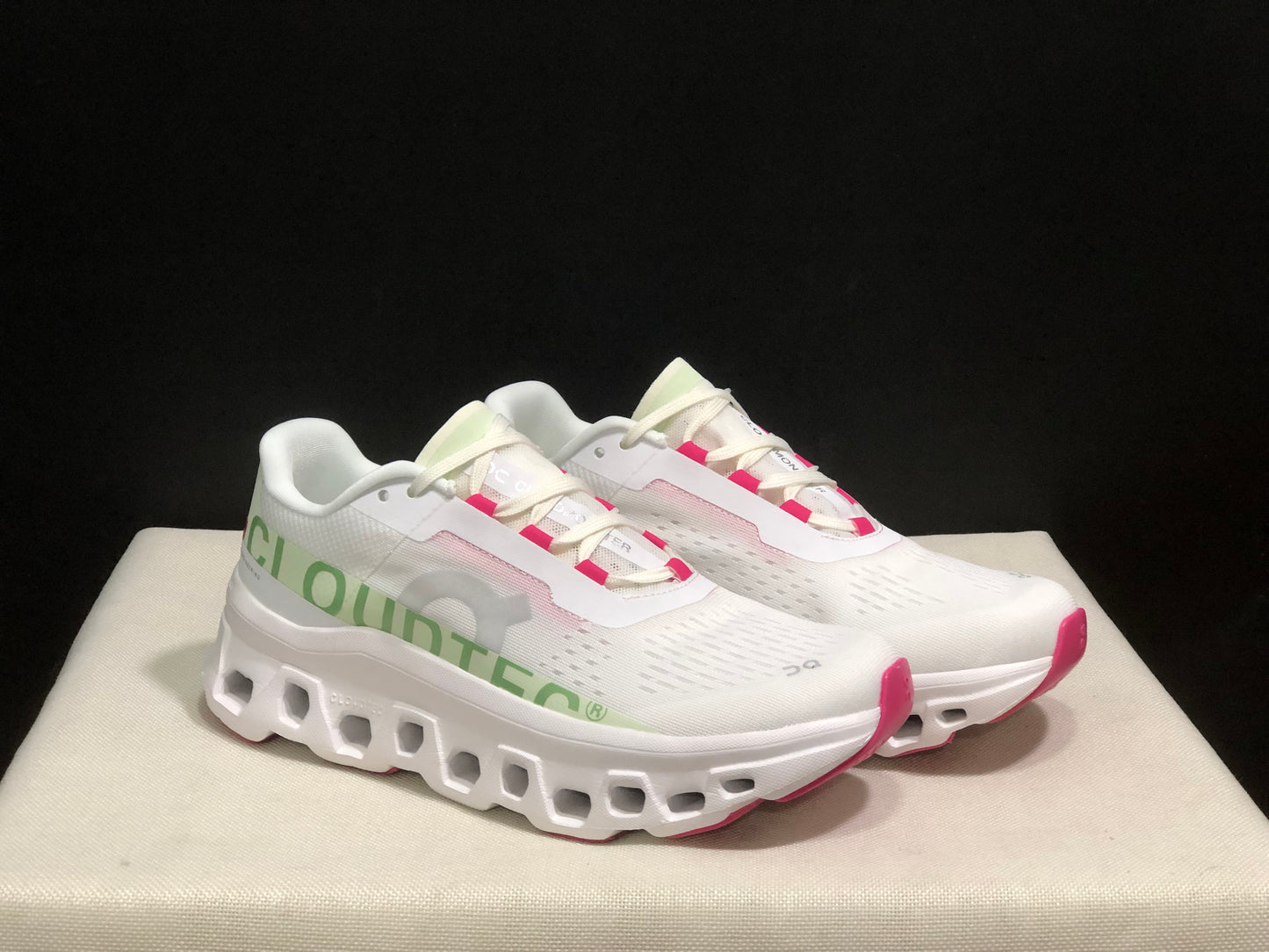 Tênis On Running Cloudmonster