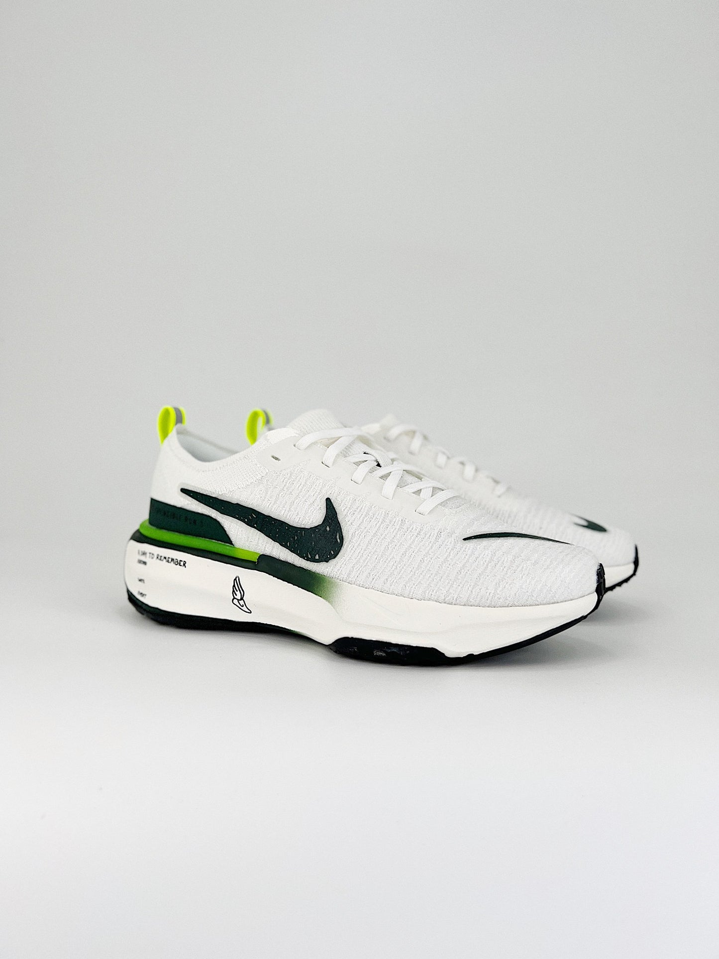 Tênis Nike Invincible 3