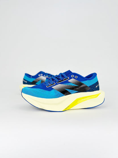Tênis New Balance Fuelcell Supercomp Elite V4