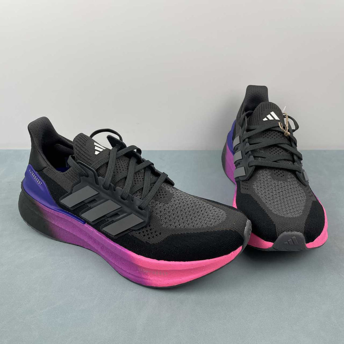 Tênis Adidas Ultraboost 5x