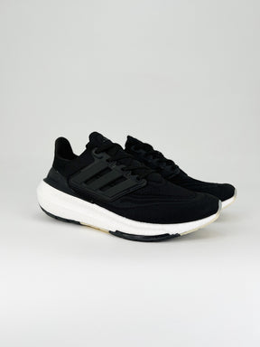 Tênis Adidas UltraBoost Light 23