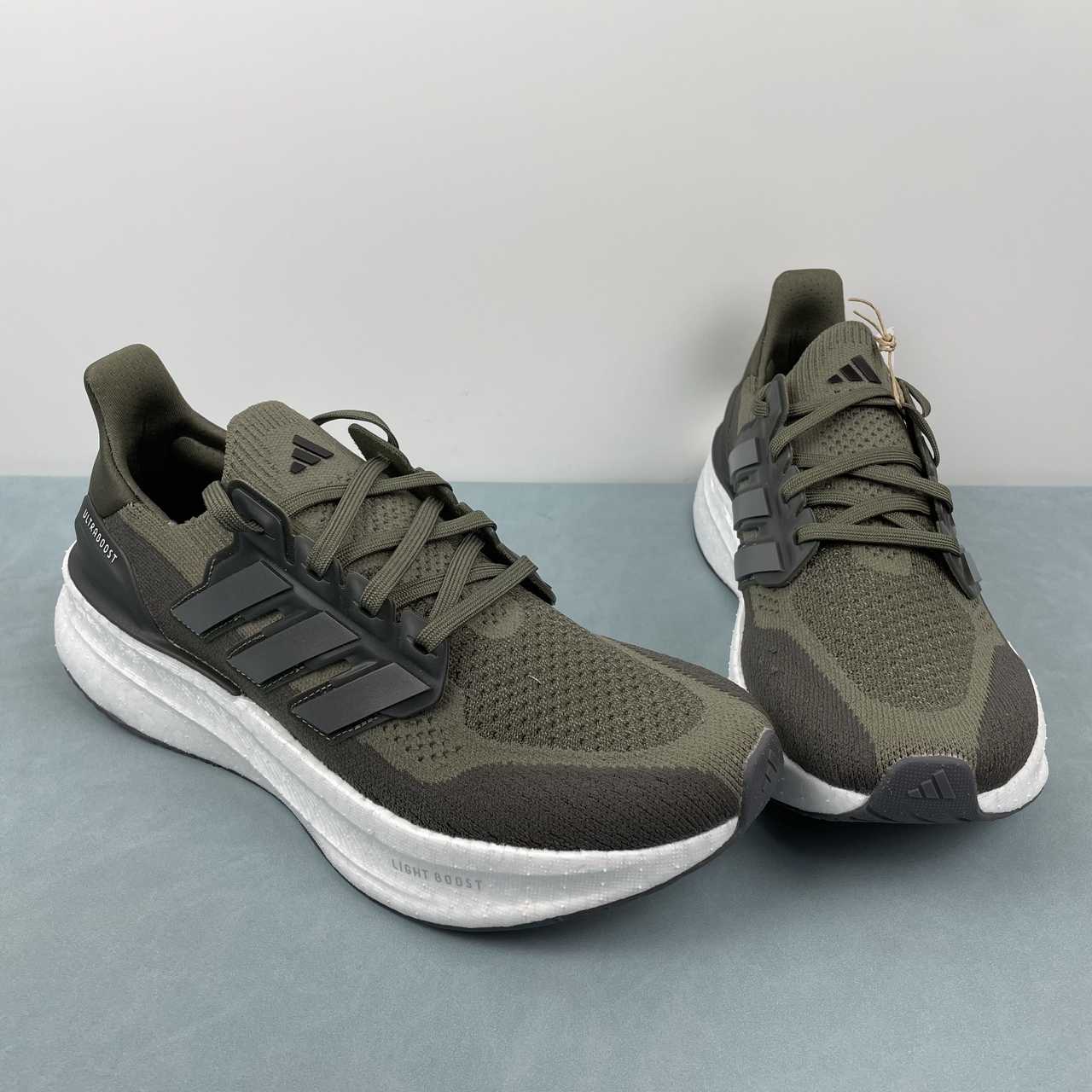 Tênis Adidas Ultraboost 5