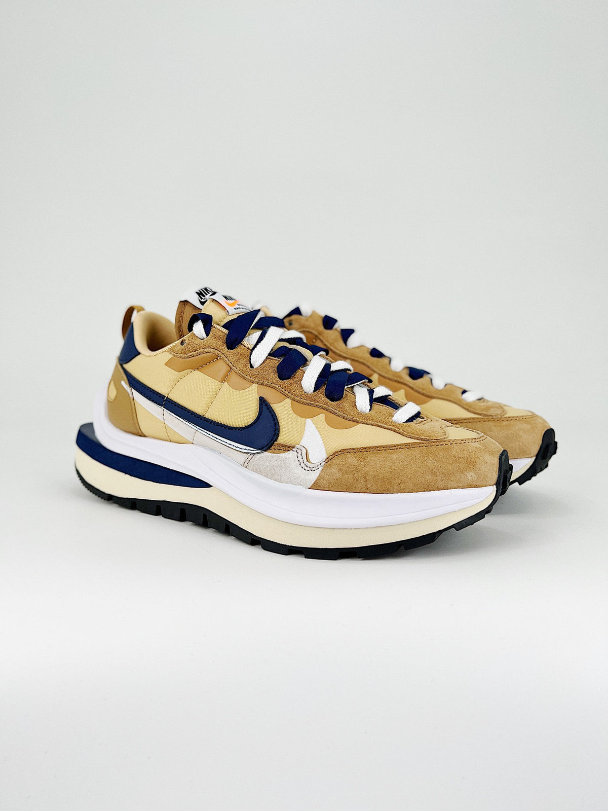 Sacai x Nike Vaporwaffle Sesame And Blue Void