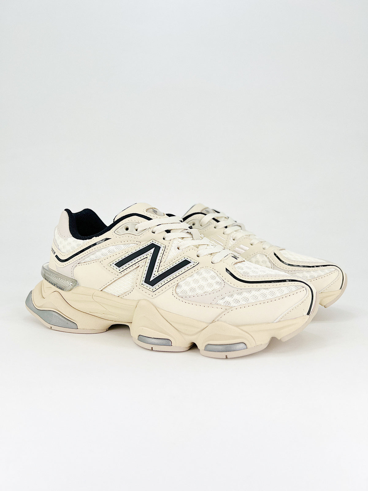 New Balance 9060 Turtledove Black Silver Metallic