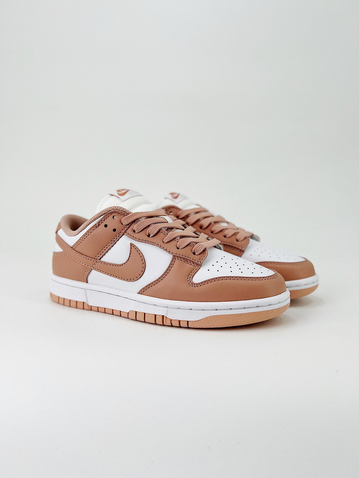 Nike Dunk Low Rose Whisper