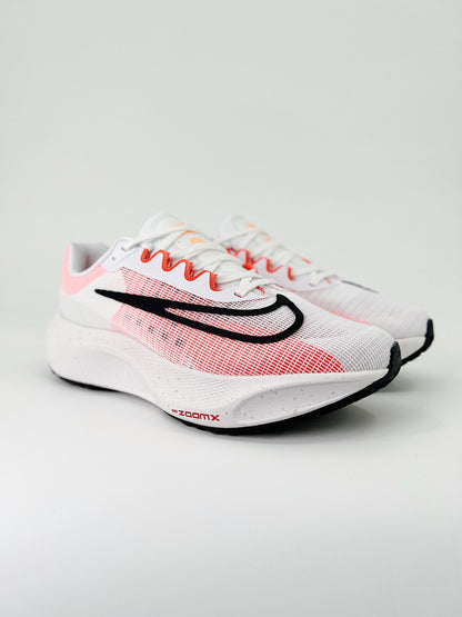 Tênis Nike Zoom Fly 5
