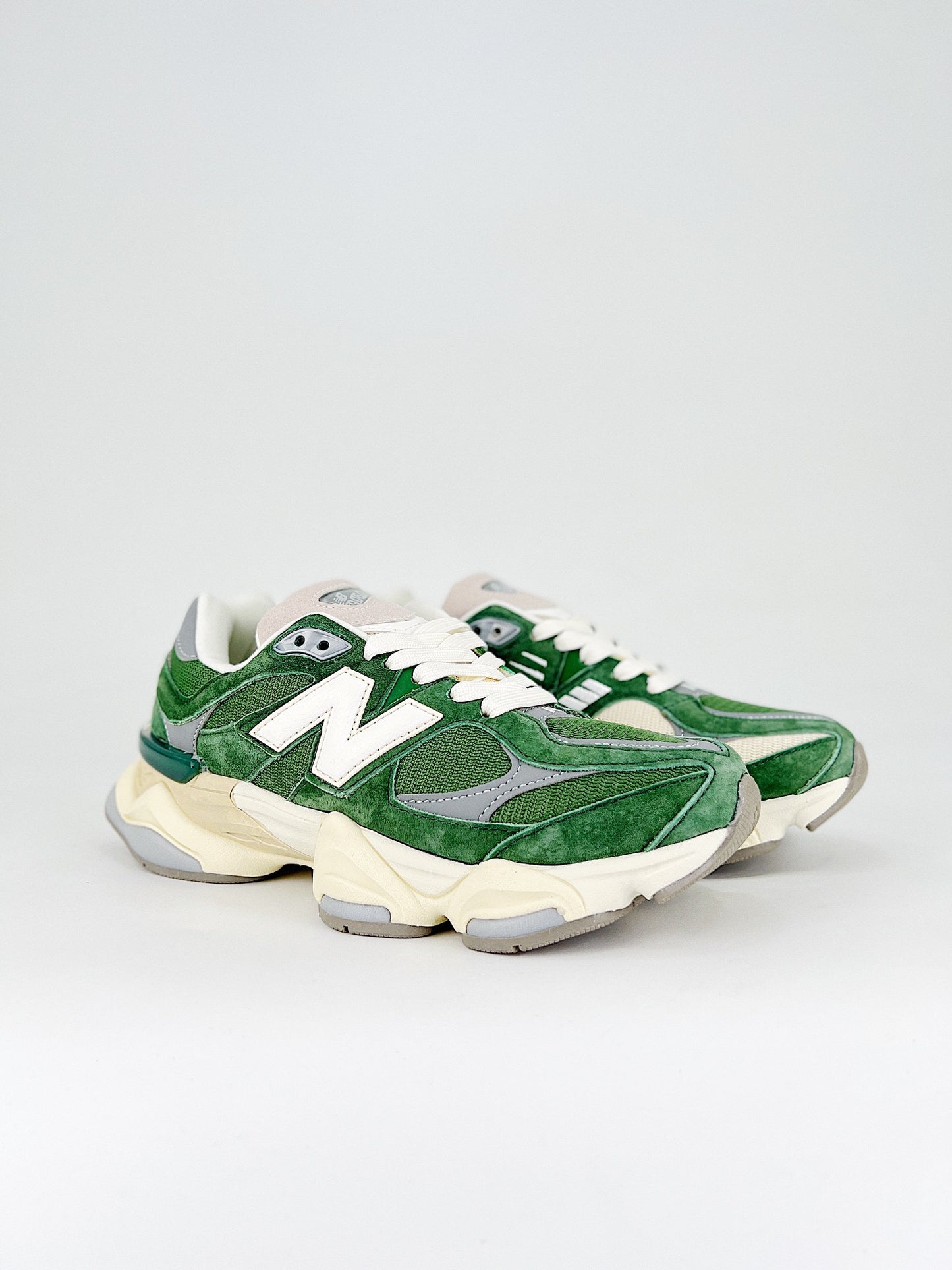 New Balance 9060 Nori