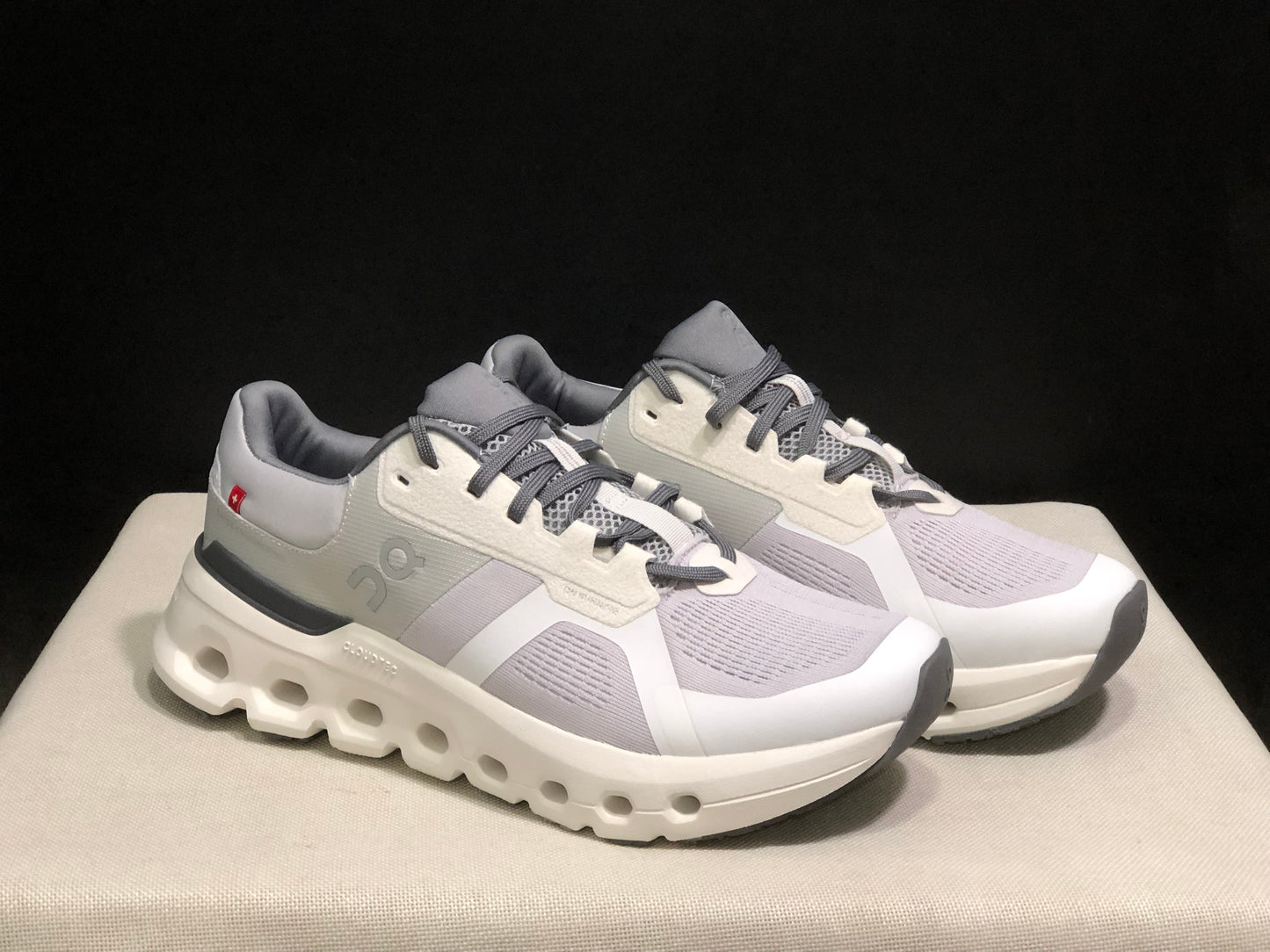 Tênis On Running Cloudrunner 2