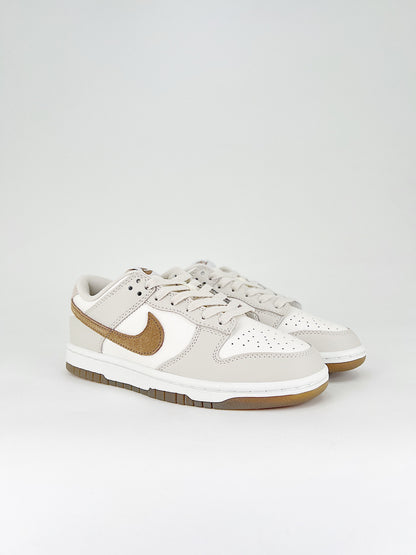 Nike Dunk Low SE Phantom Khaki