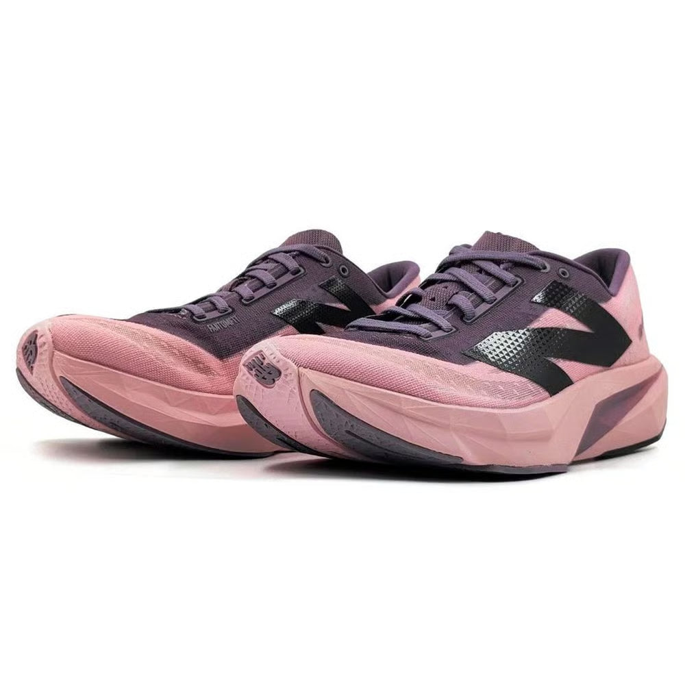 Tênis New Balance FuelCell Rebel V4