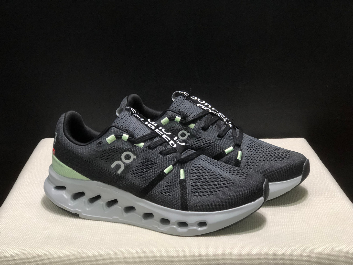 Tênis On Running Cloudsurfer