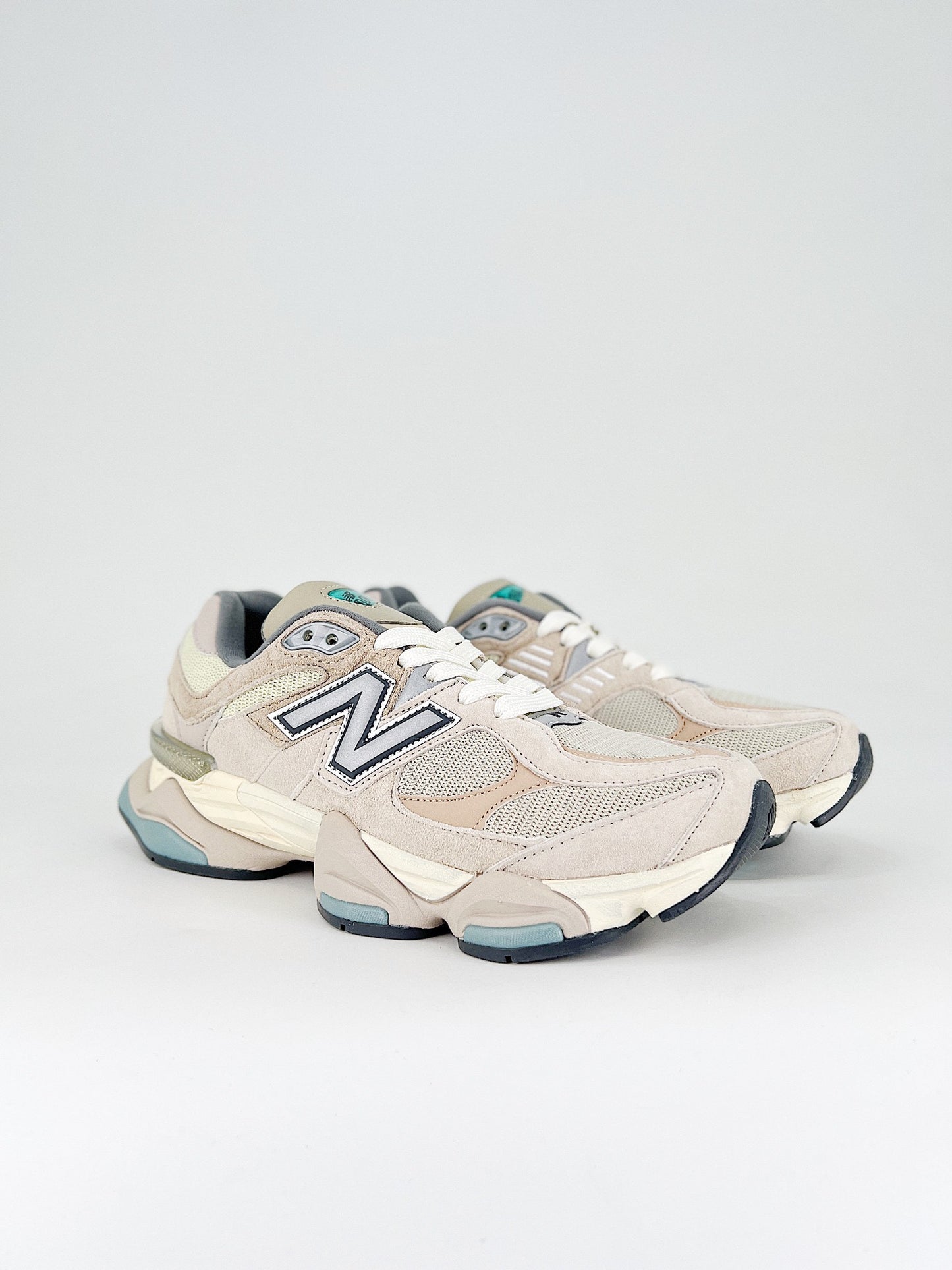 New Balance 9060 Sea Salt
