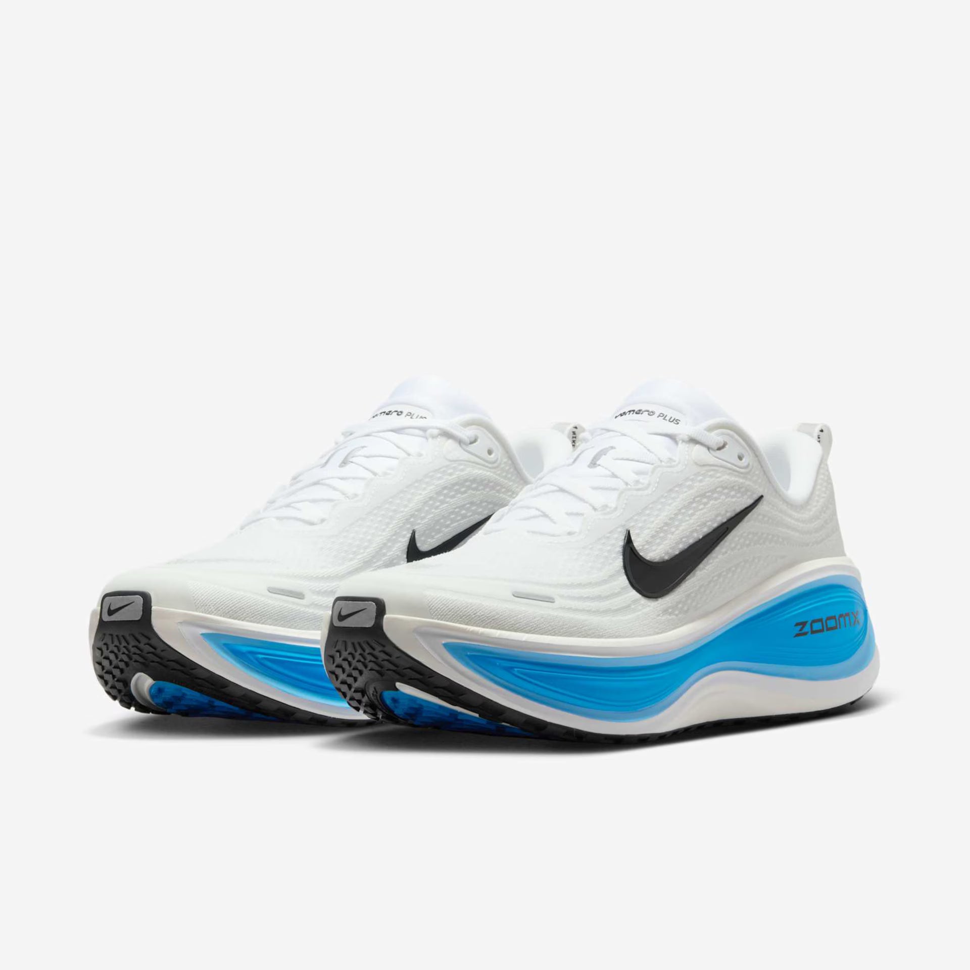 Tênis Nike Vomero Plus