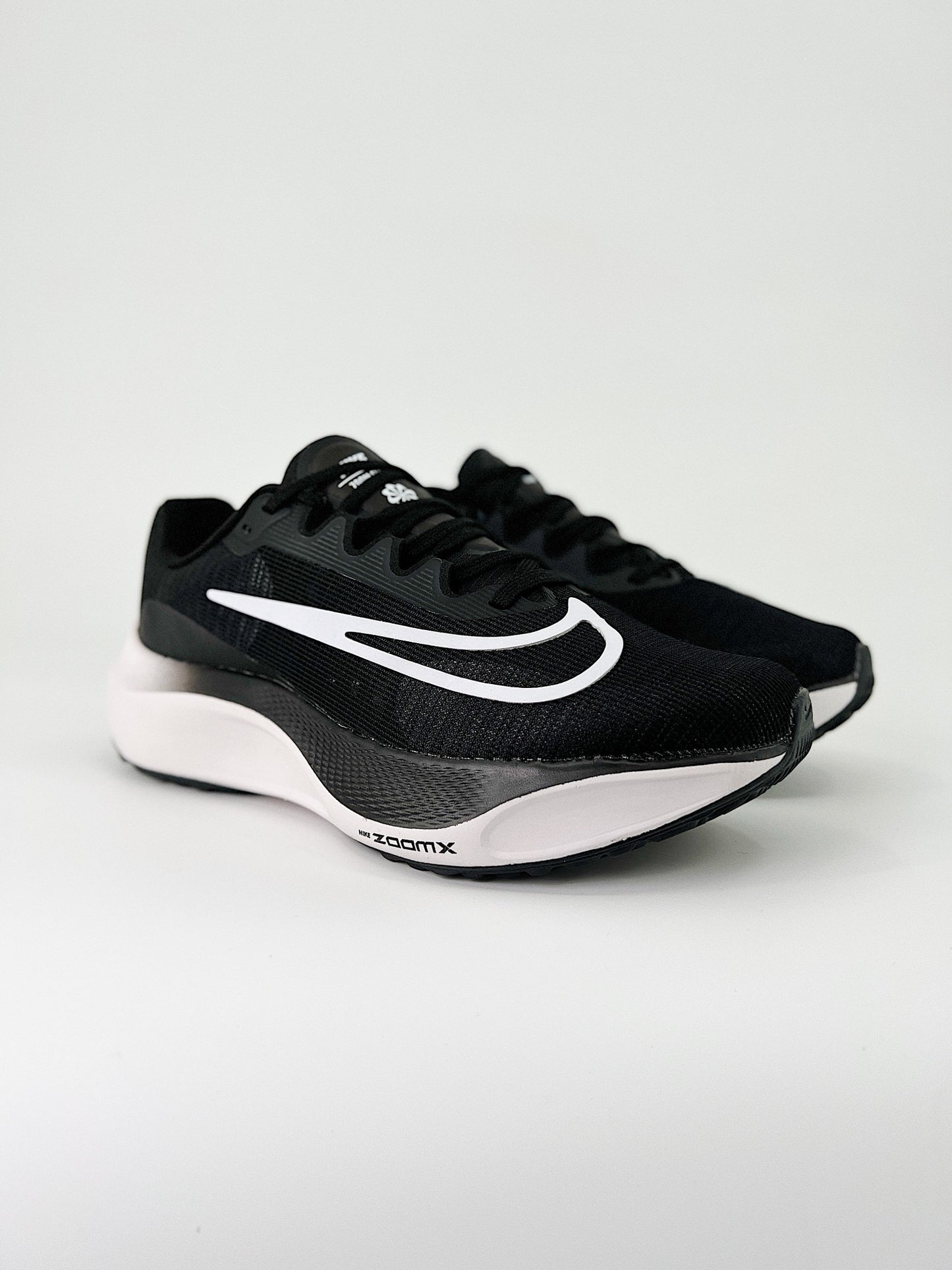 Tênis Nike Zoom Fly 5