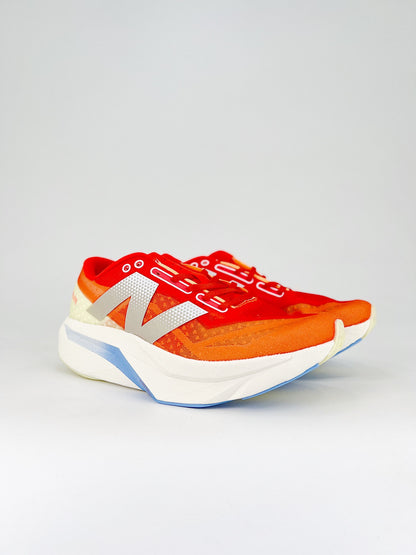 Tênis New Balance Fuelcell Supercomp Elite V4