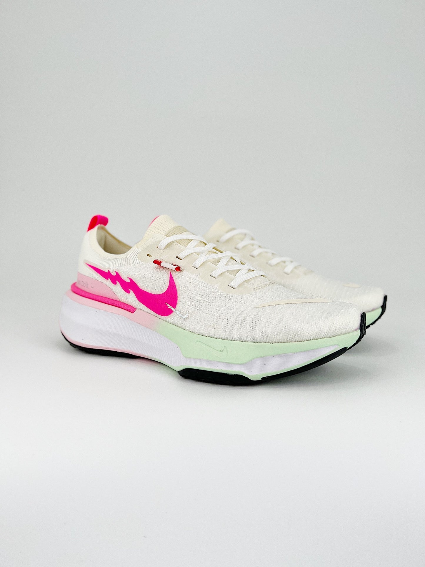 Tênis Nike Invincible 3