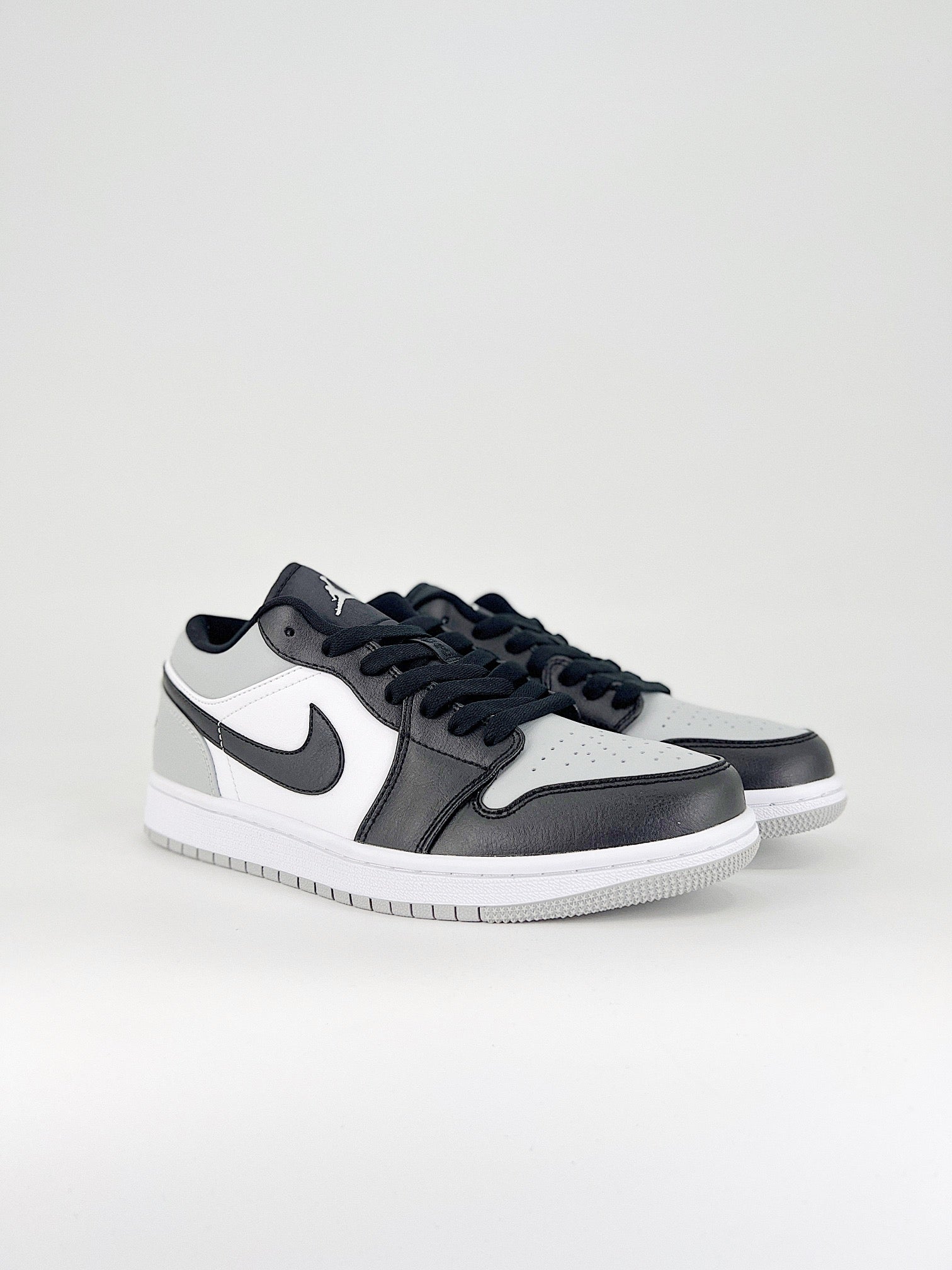 Air Jordan 1 Low Smoke Grey Toe