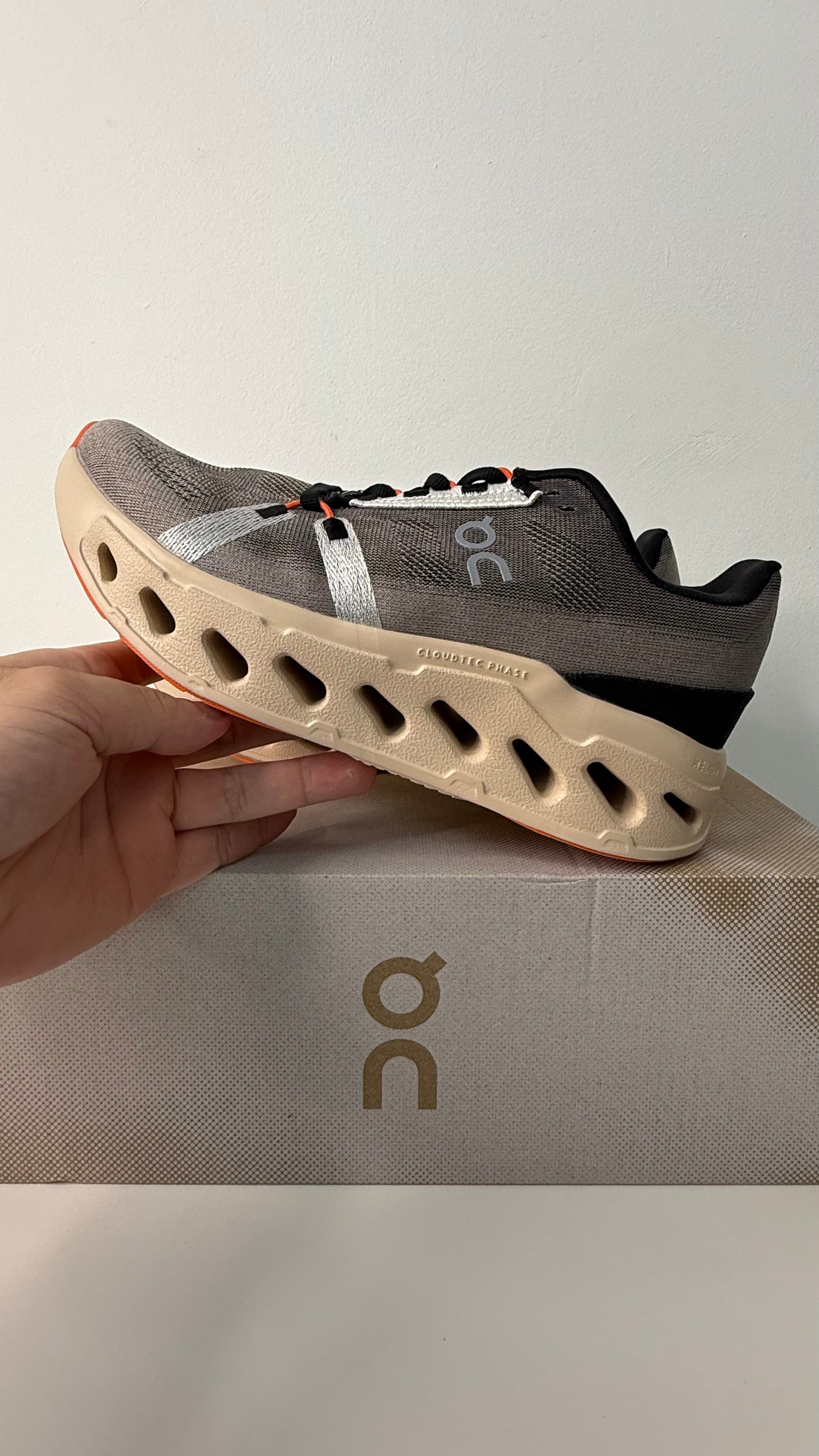 On Running Cloudeclipse Fade Sand - PRONTA ENTREGA