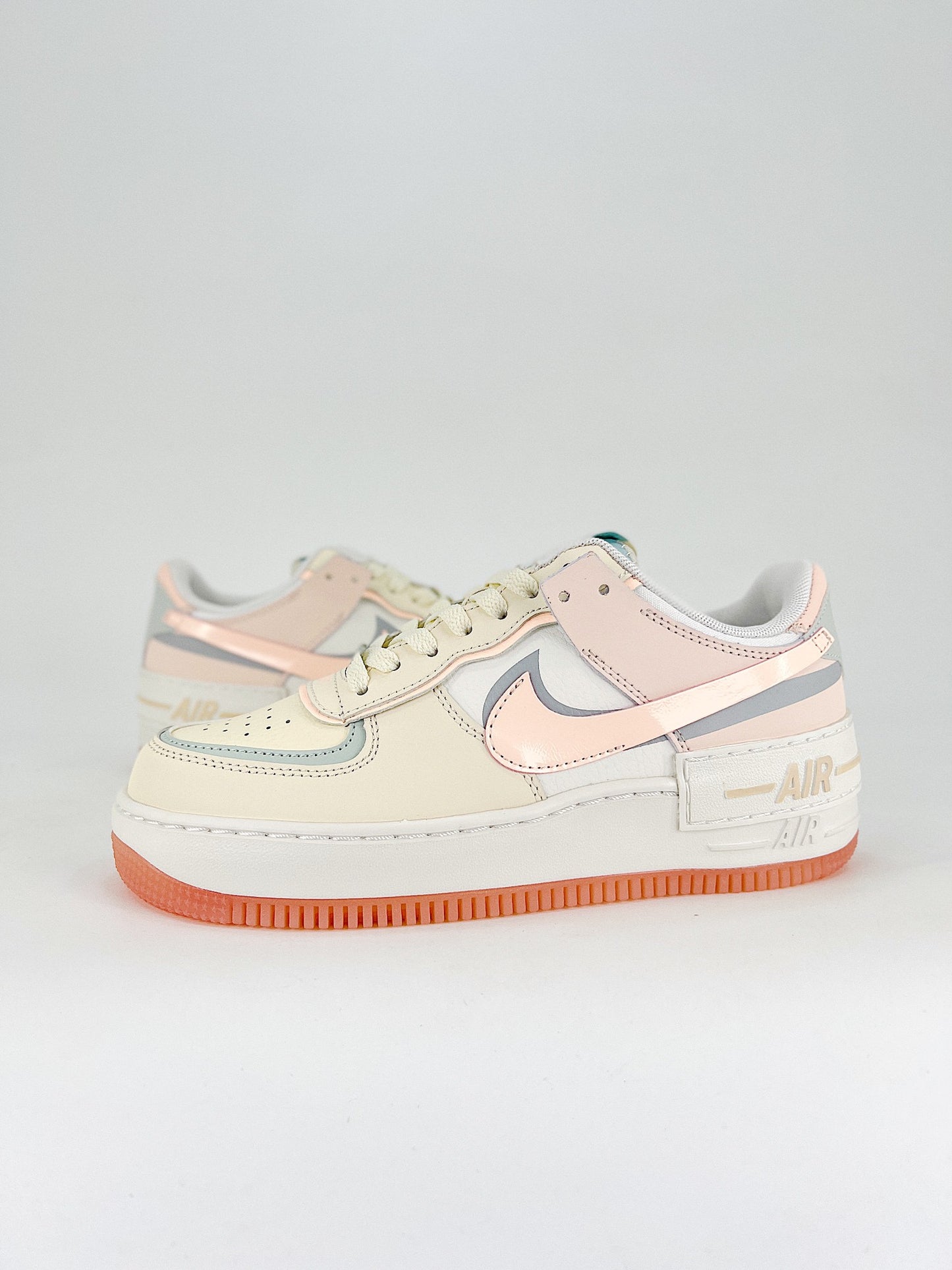 Nike Air Force 1 Shadow Coconut Milk Light Silver Sail
