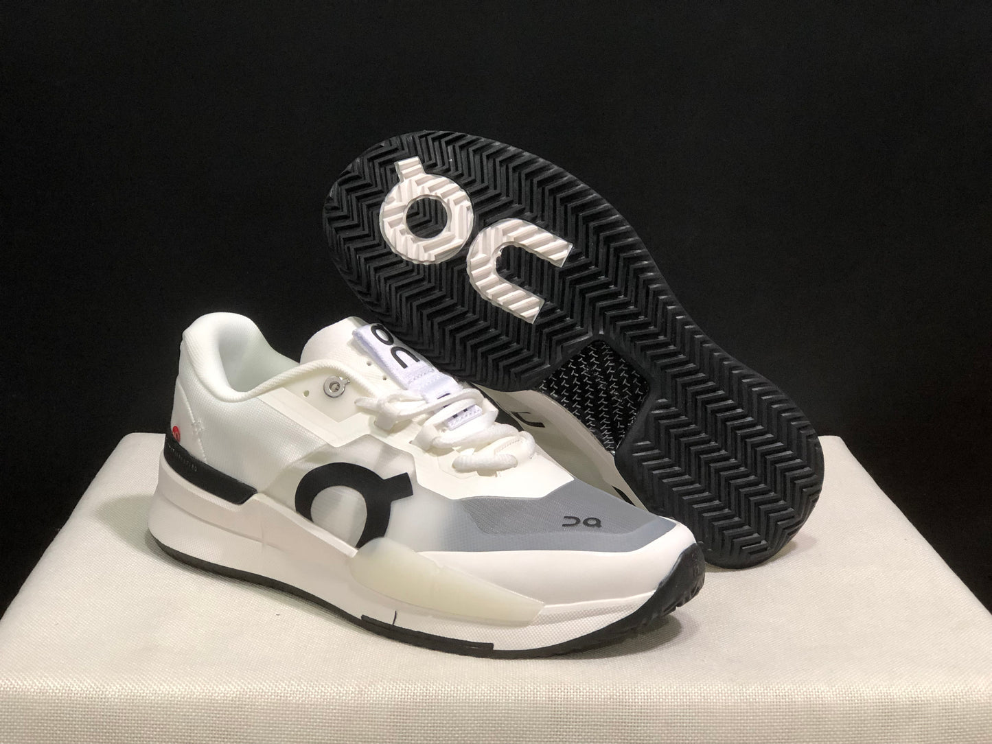 Tênis On The Roger Pro 2