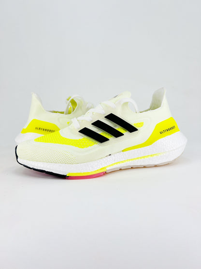 Tênis Adidas UltraBoost 21