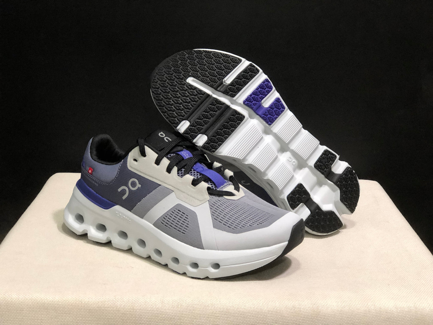 Tênis On Running Cloudrunner 2