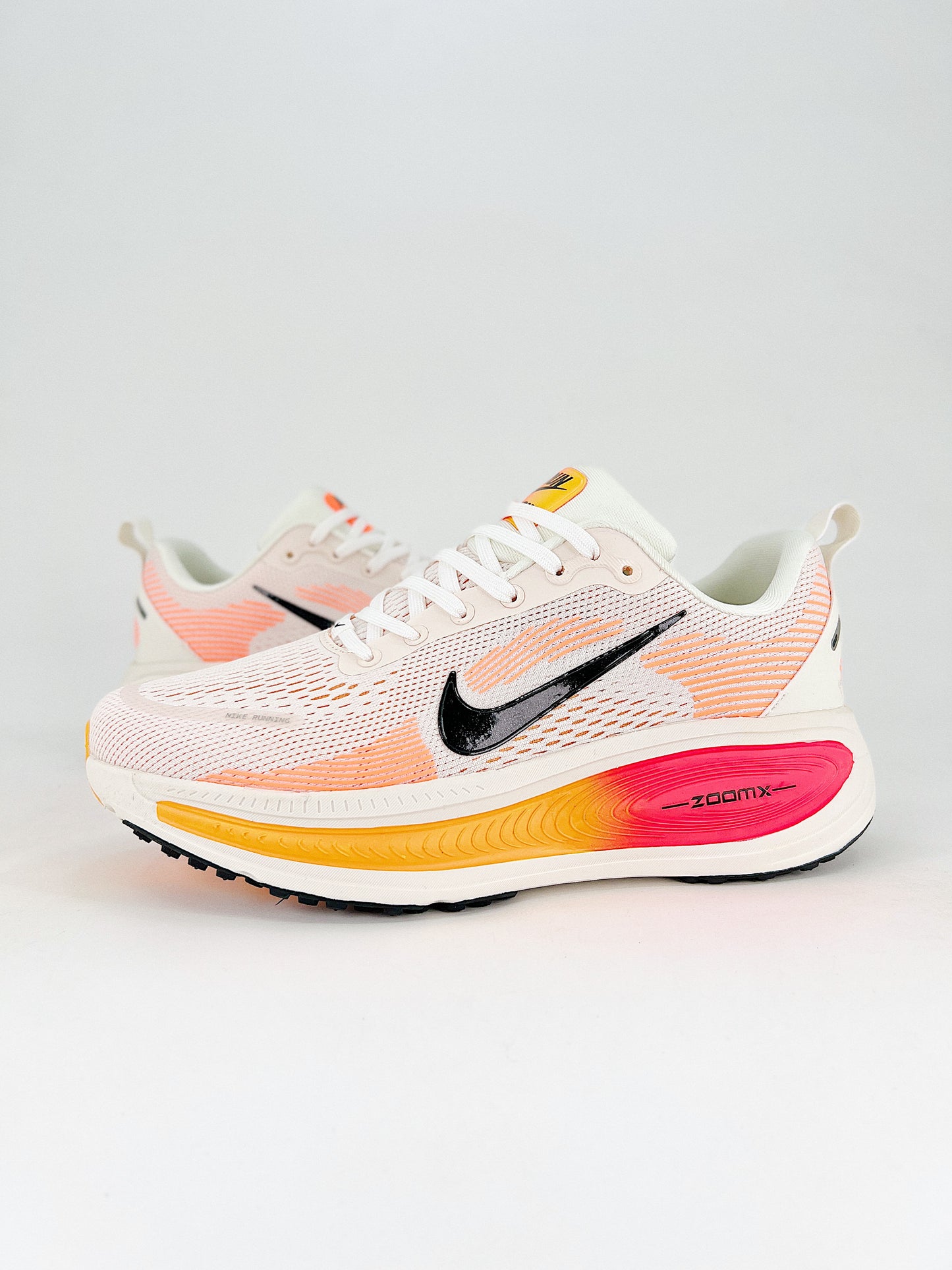 Tênis Nike Vomero 18