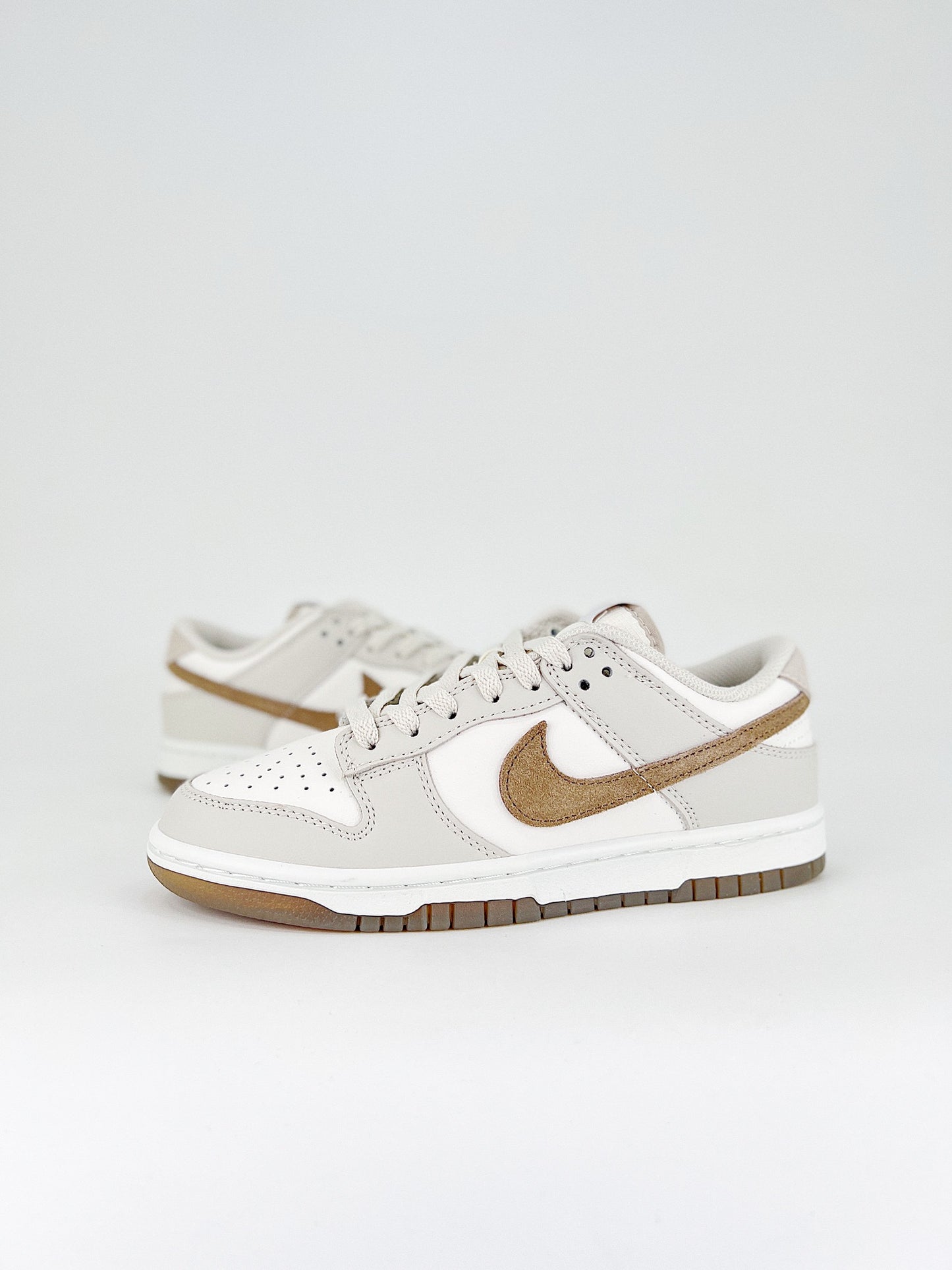 Nike Dunk Low SE Phantom Khaki