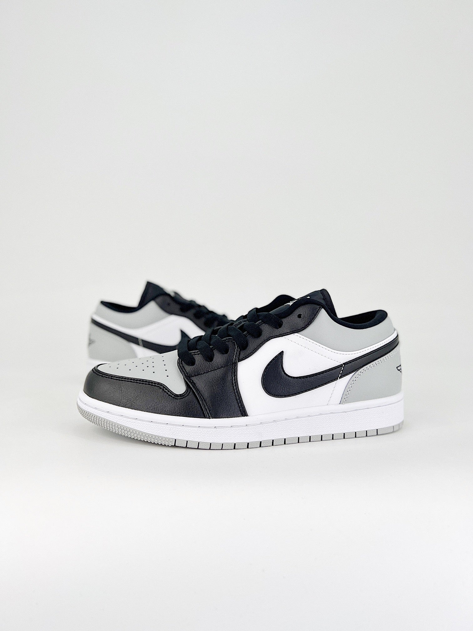 Air Jordan 1 Low Smoke Grey Toe