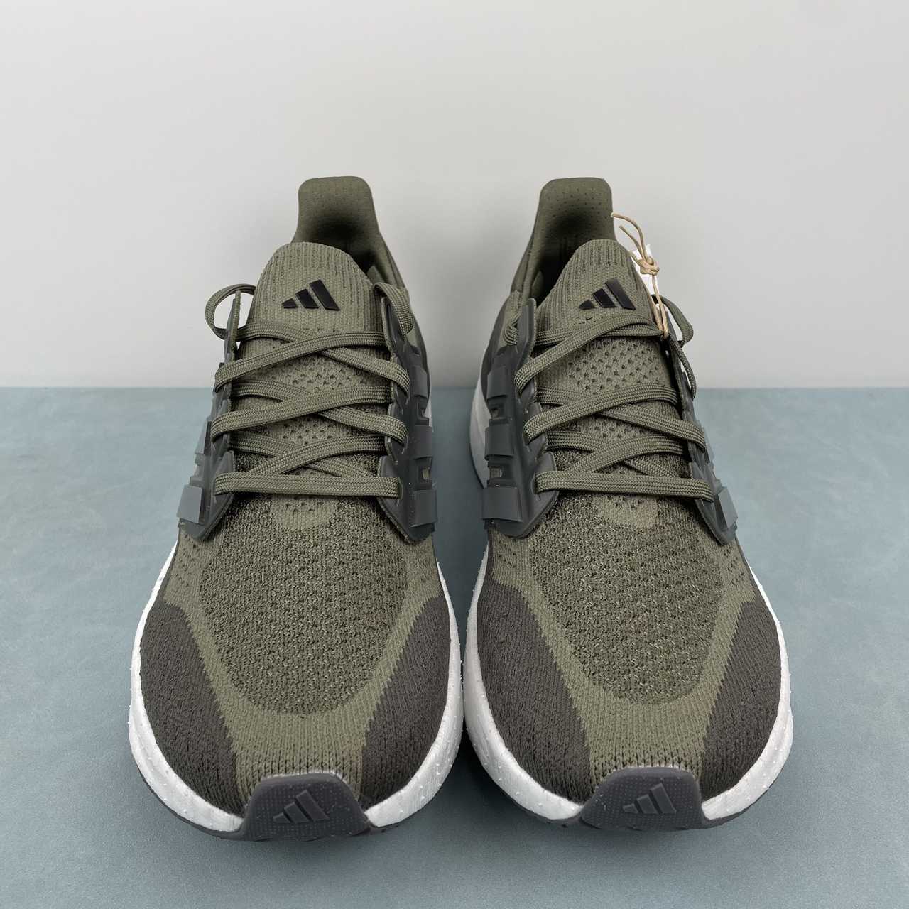 Tênis Adidas Ultraboost 5