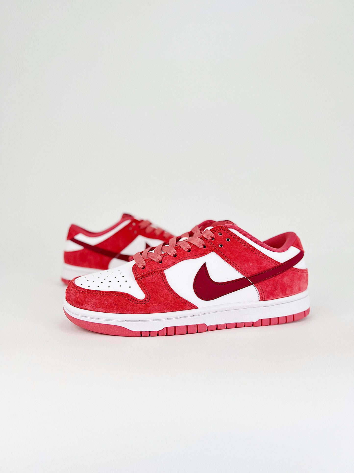 Nike Dunk Low Valentine's Day